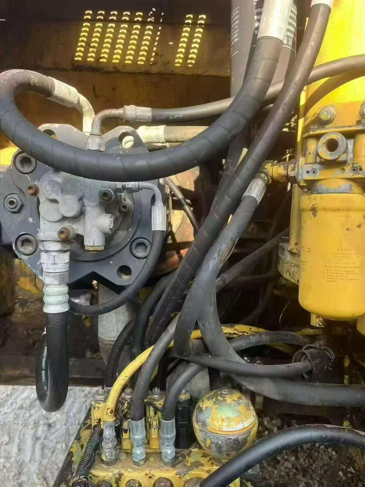 Buy Caterpillar 320B Used Excavator / 6 Buy Caterpillar 320B Used Excavator / 6
