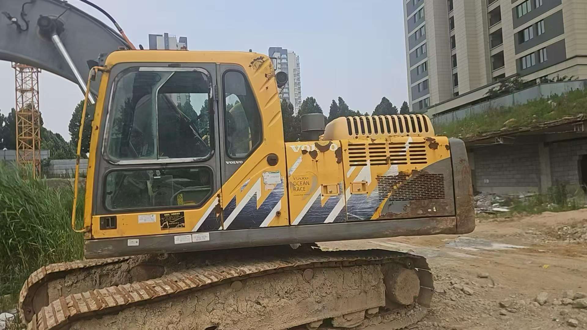 Buy Volvo EC210B Used Excavator / 3 Buy Volvo EC210B Used Excavator / 3