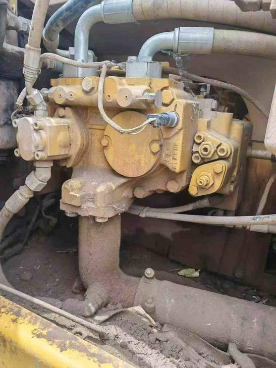 Buy Caterpillar 320D Used Excavator / 1