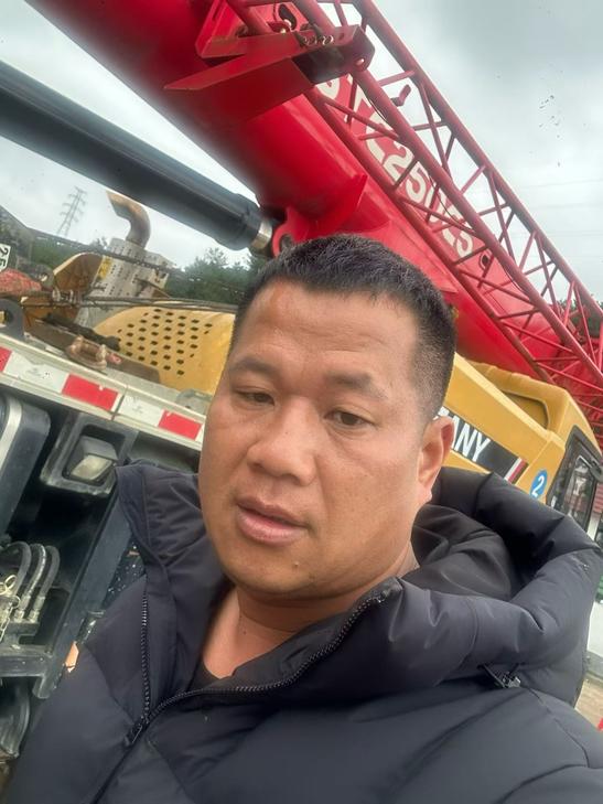 Buy Sany Used Excavator / 1