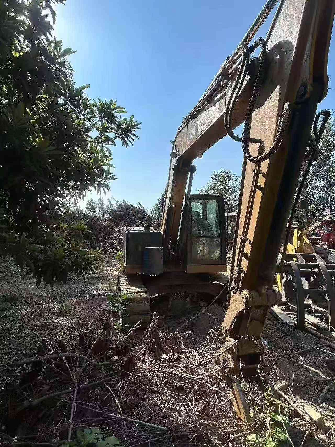 Buy Caterpillar CAT310 Used Excavator / 5 Buy Caterpillar CAT310 Used Excavator / 5
