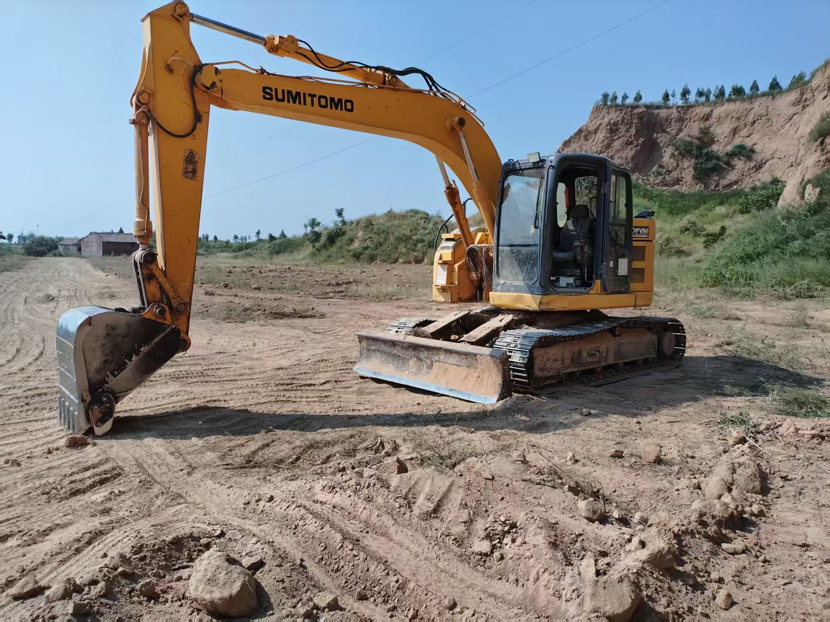 Buy Sumitomo SH135 Used Excavator / 1