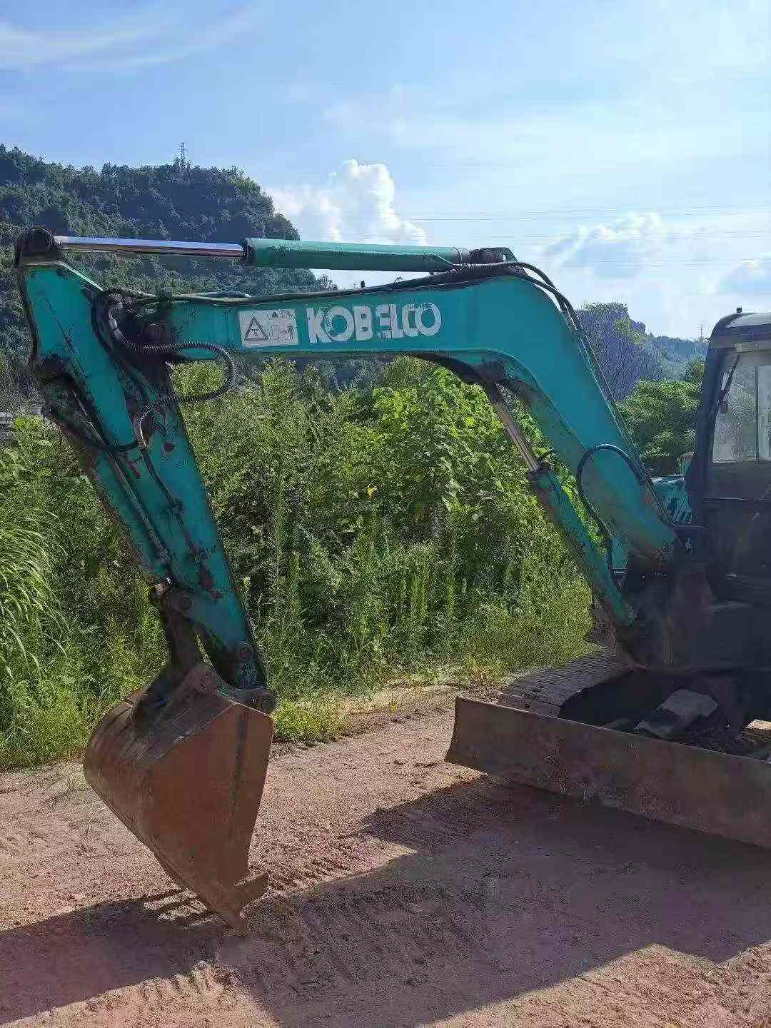Buy Kobelco SK60 Used Excavator / 3 Buy Kobelco SK60 Used Excavator / 3