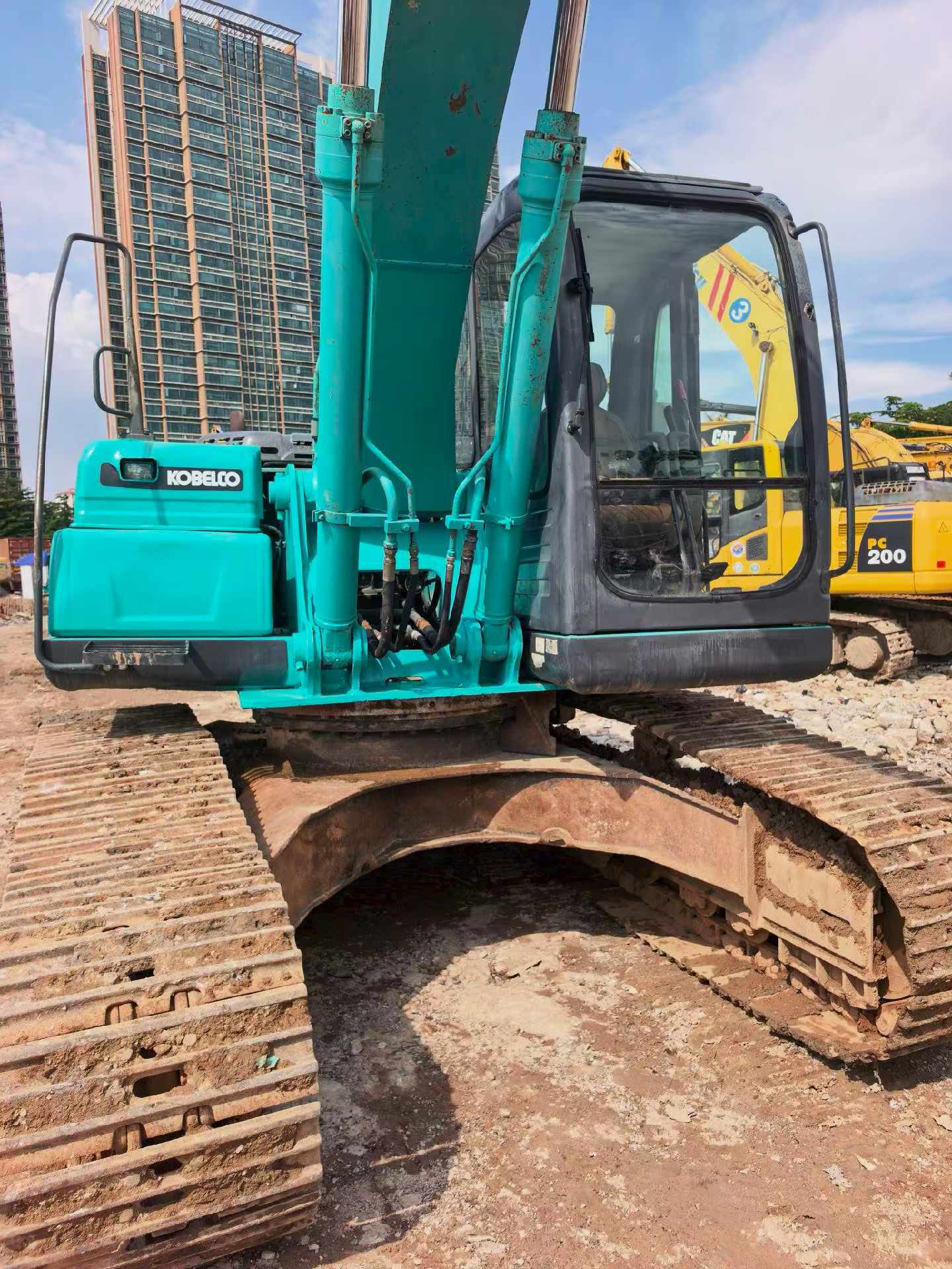 Buy Kobelco SK2008 Used Excavator / 4