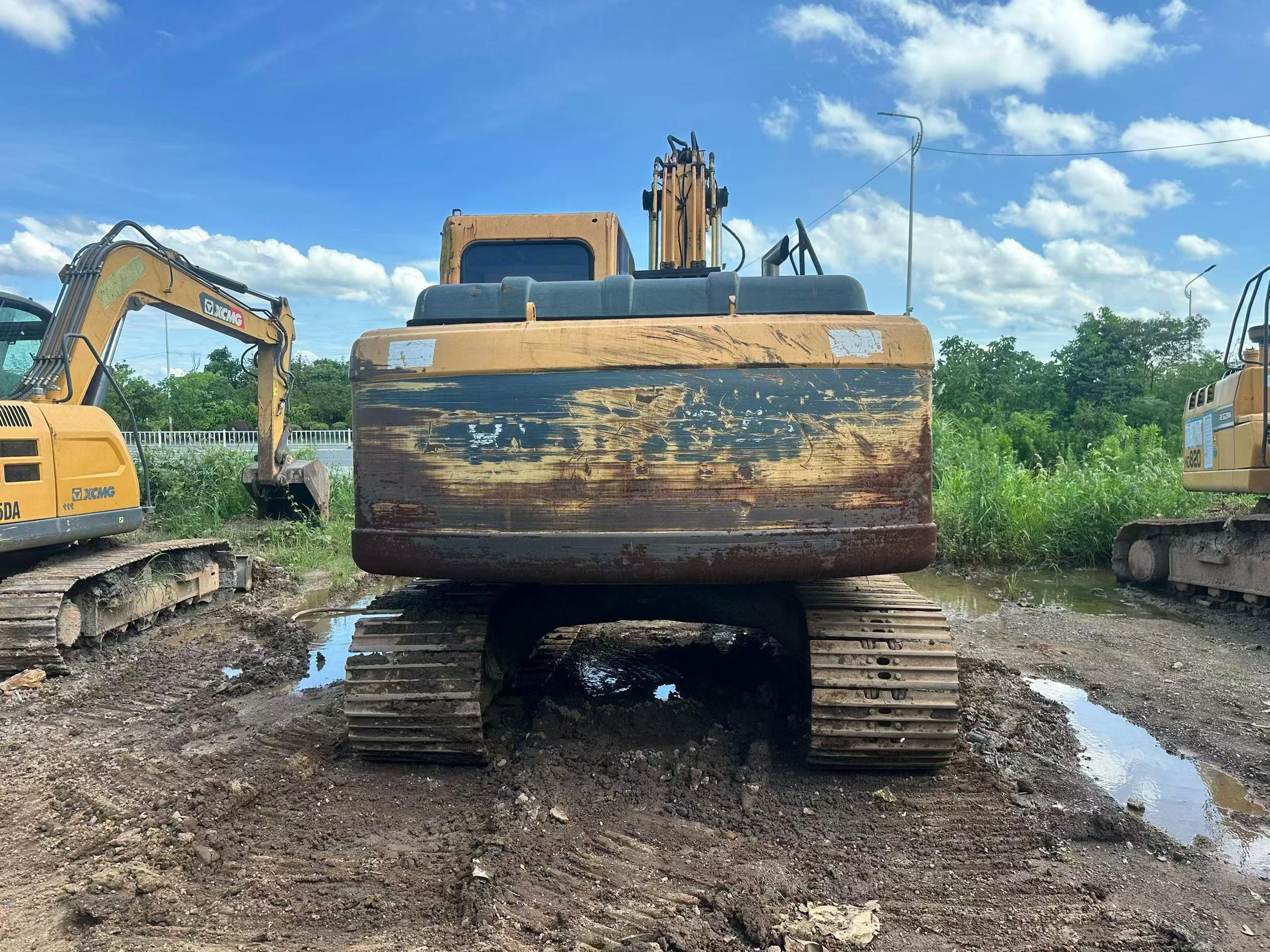 Buy Hyundai R150-7 Used Excavator / 1