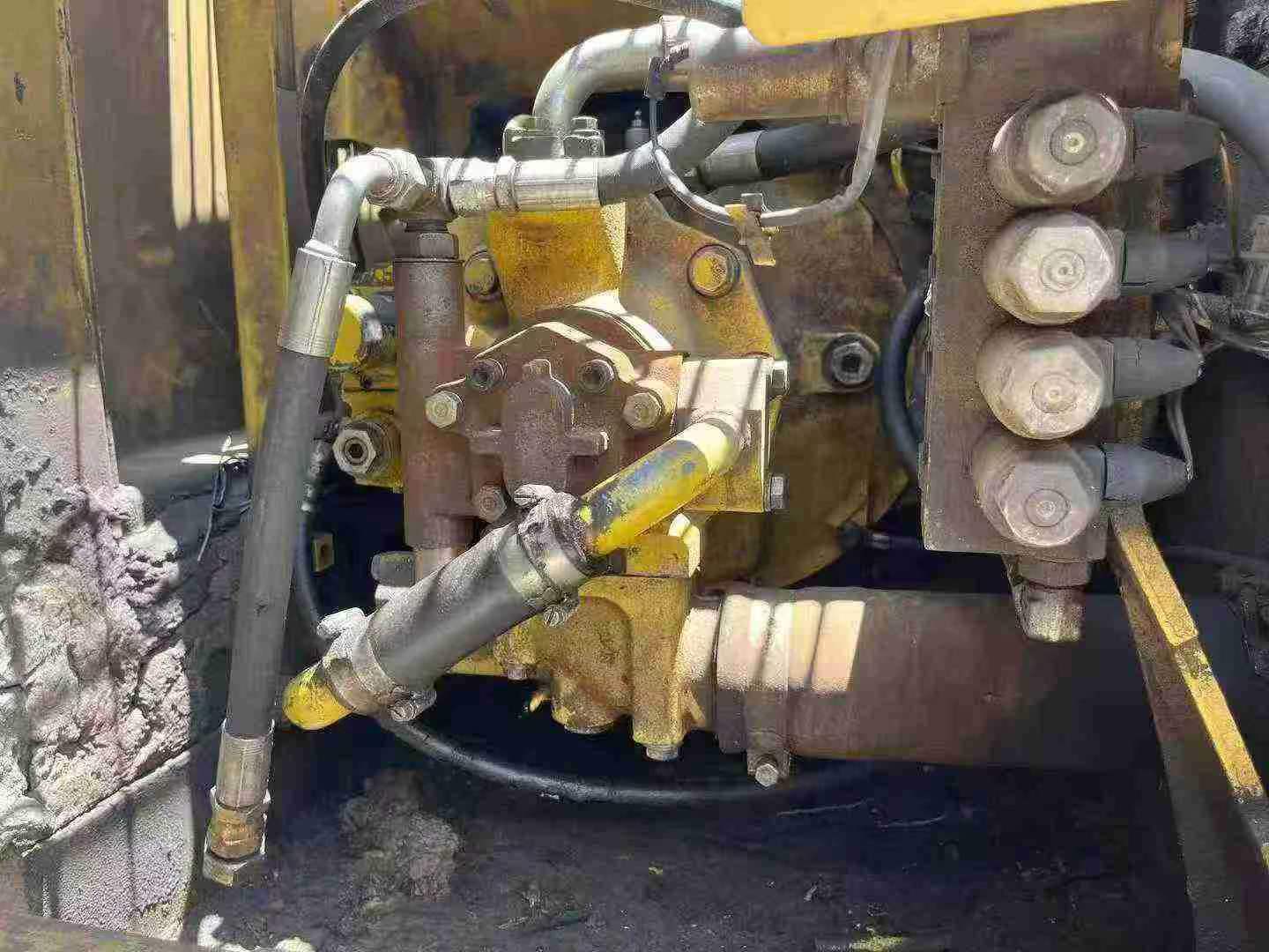 Buy Komatsu PC100-6 Used Excavator / 6 Buy Komatsu PC100-6 Used Excavator / 6