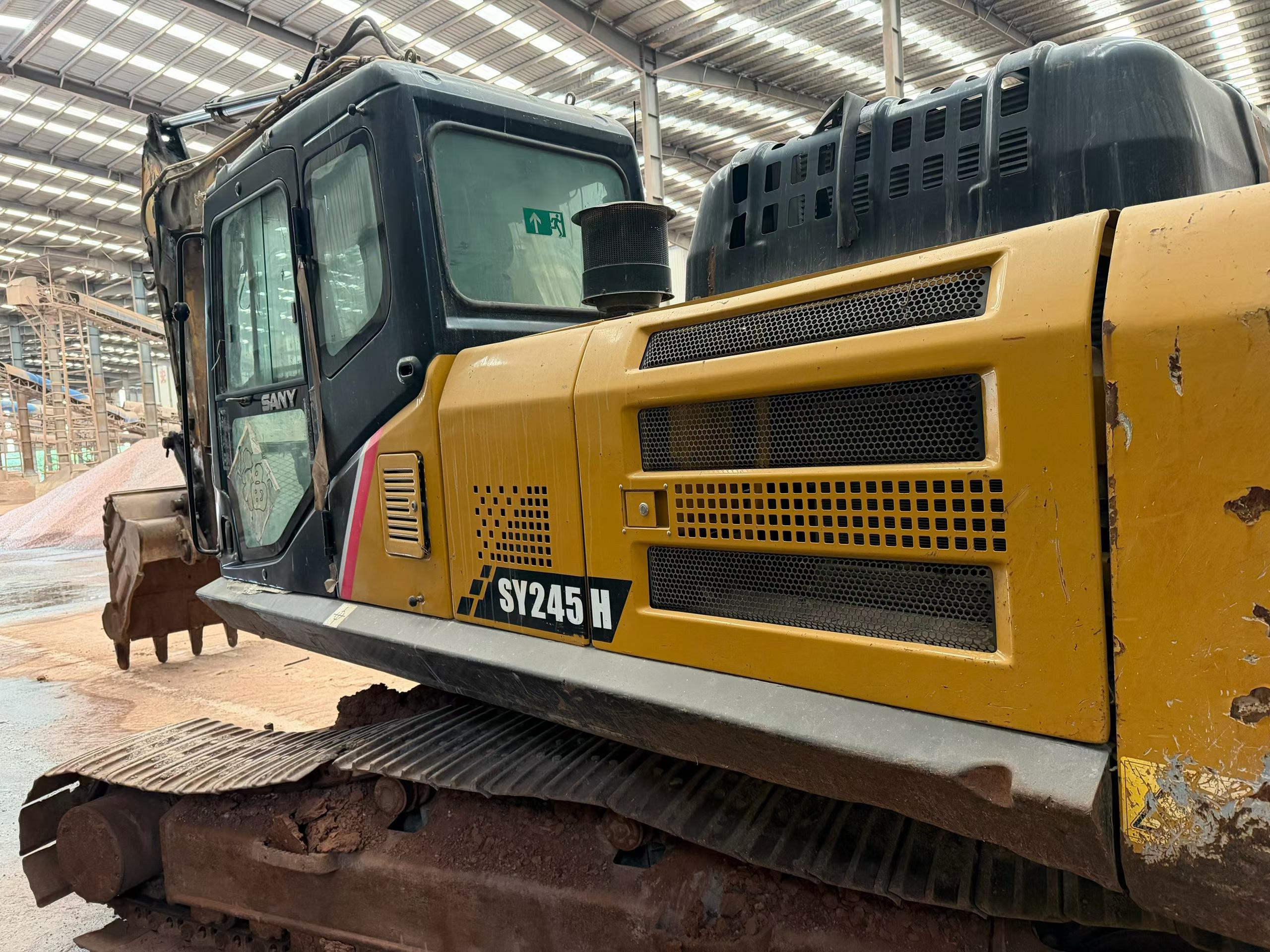 Buy Sany SY245H Used Excavator / 5 Buy Sany SY245H Used Excavator / 5