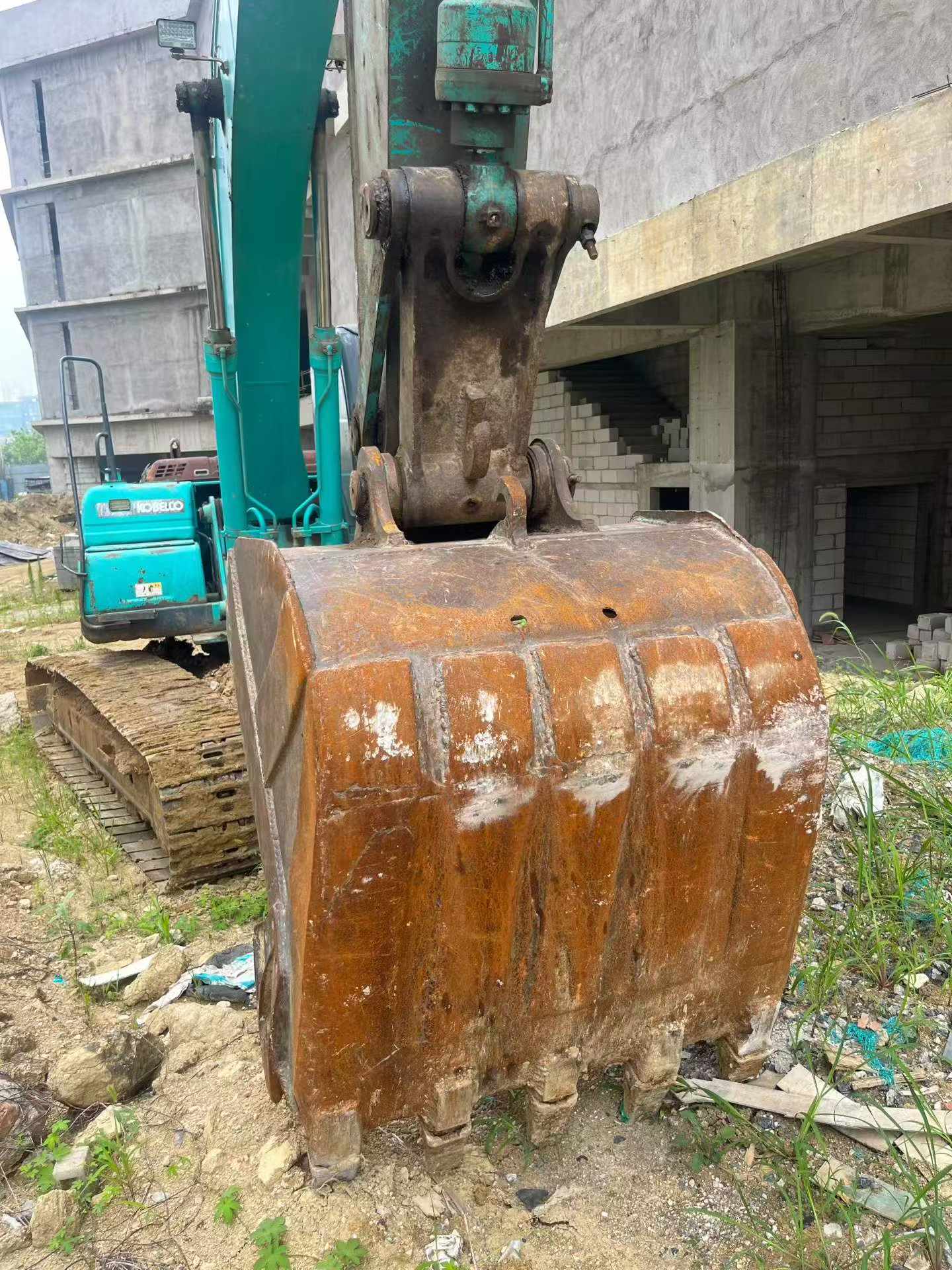 Buy Kobelco SK210 Used Excavator / 4 Buy Kobelco SK210 Used Excavator / 4