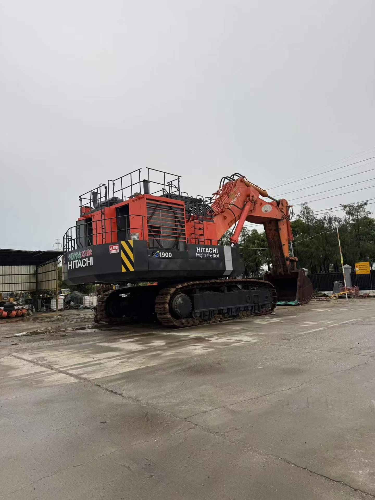 Buy Hitachi EX1900-5 Used Excavator / 8 Buy Hitachi EX1900-5 Used Excavator / 8