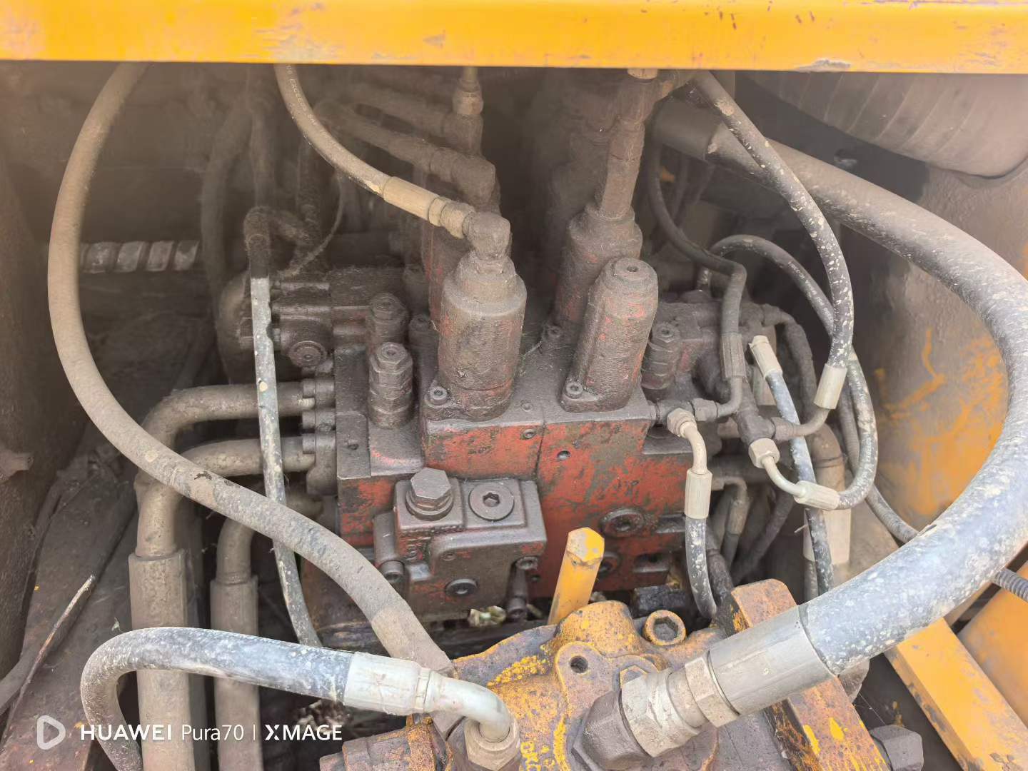 Buy Hyundai R225-7 Used Excavator / 5 Buy Hyundai R225-7 Used Excavator / 5