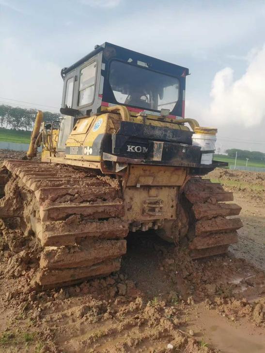 Buy Komatsu Used Excavator / 1