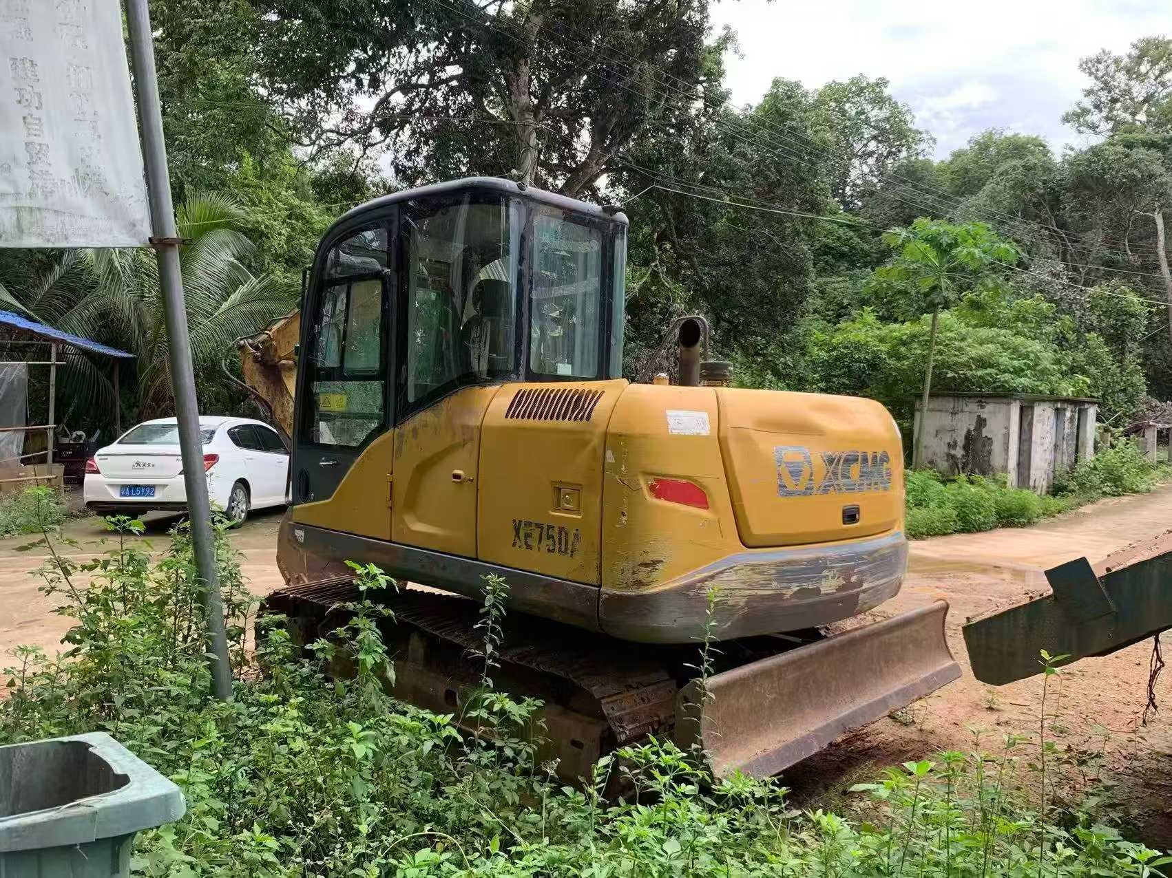 Buy XCMG XE75C Used Excavator / 3 Buy XCMG XE75C Used Excavator / 3