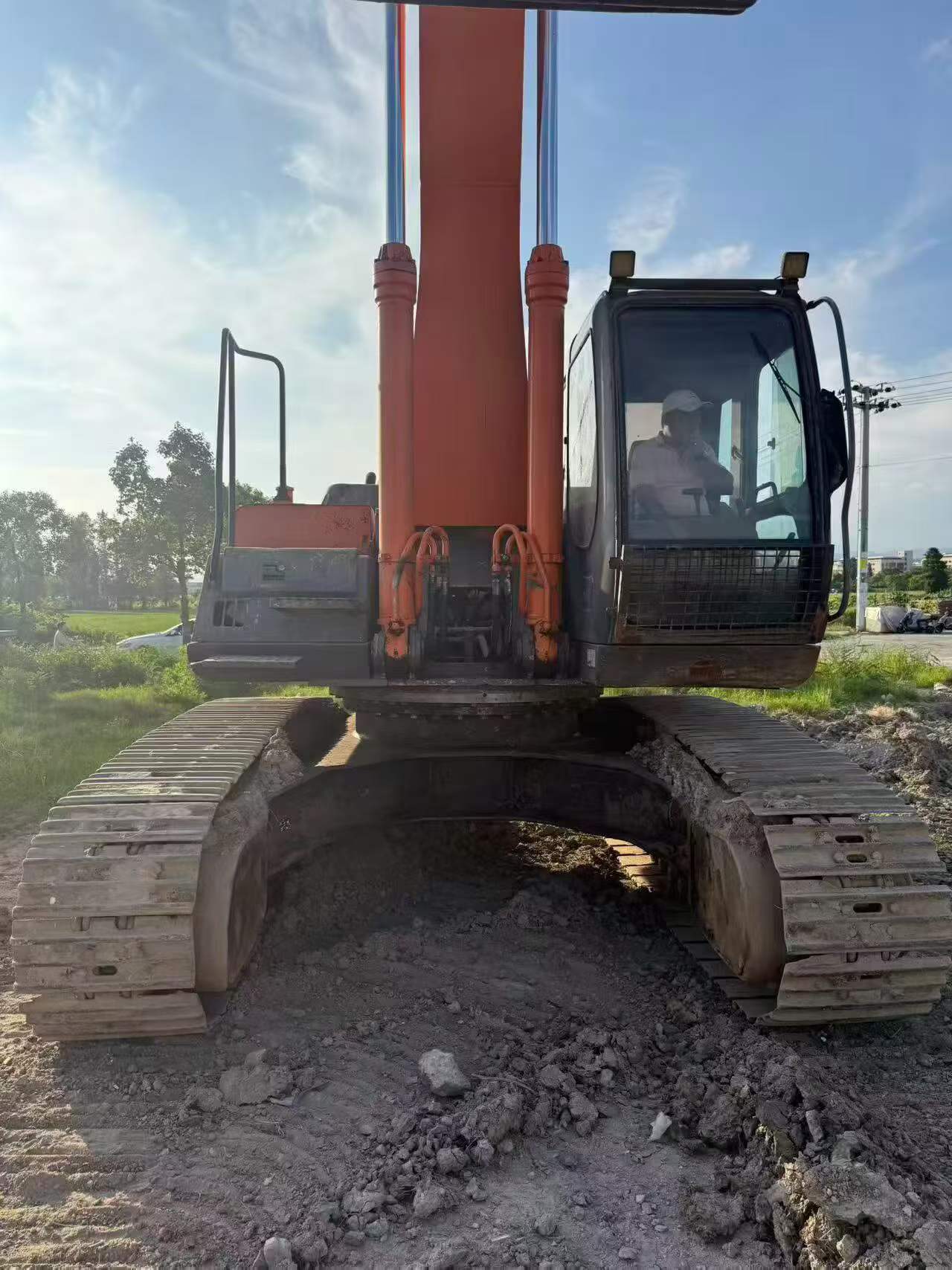 Compre Escavadeira Hitachi ZX350LC-3 Usada / 3