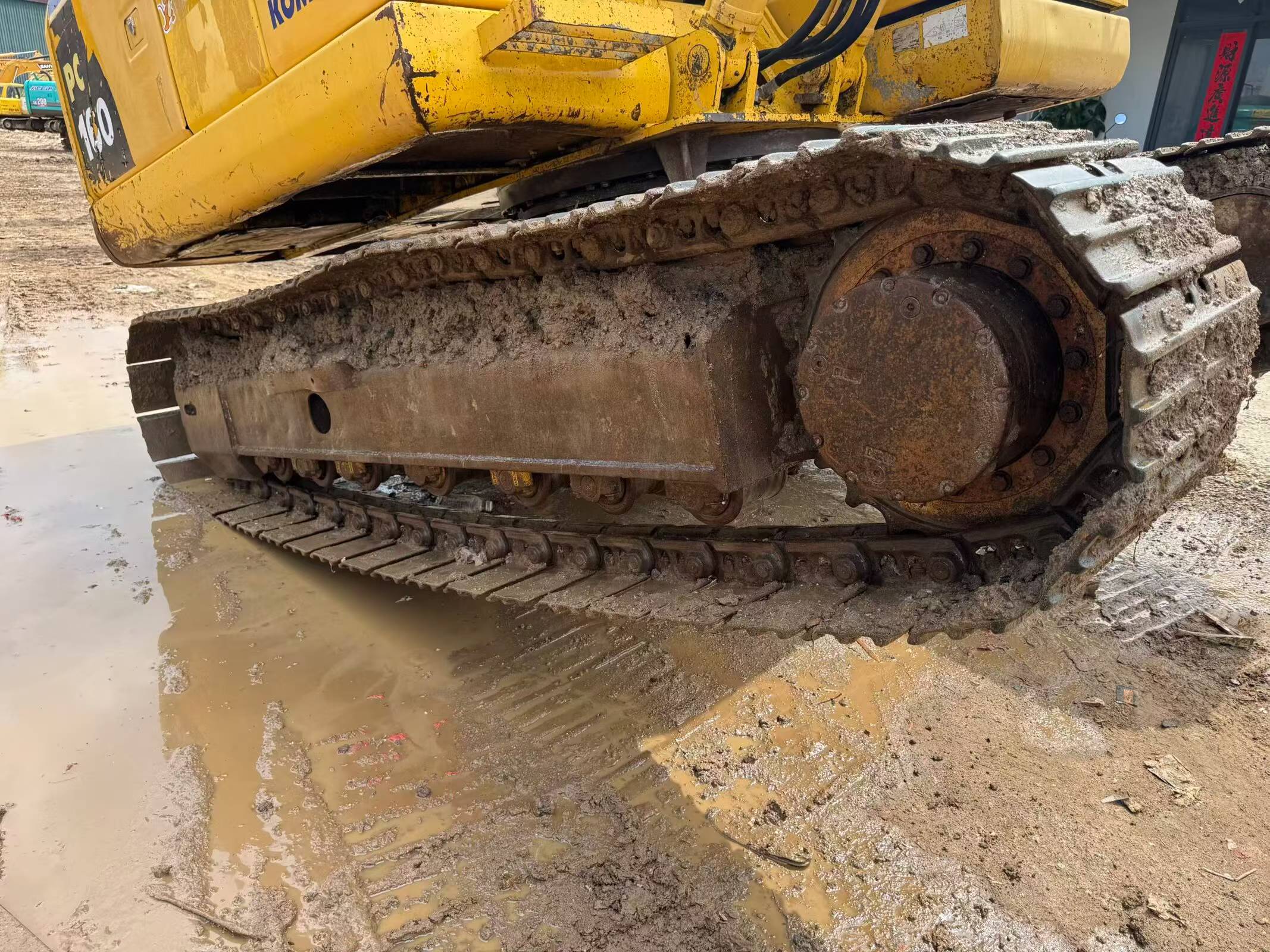 Buy Komatsu PC130-8 Used Excavator / 5