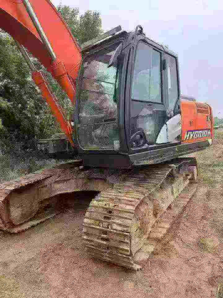 Buy Hitachi ZH200-5B Used Excavator / 5 Buy Hitachi ZH200-5B Used Excavator / 5