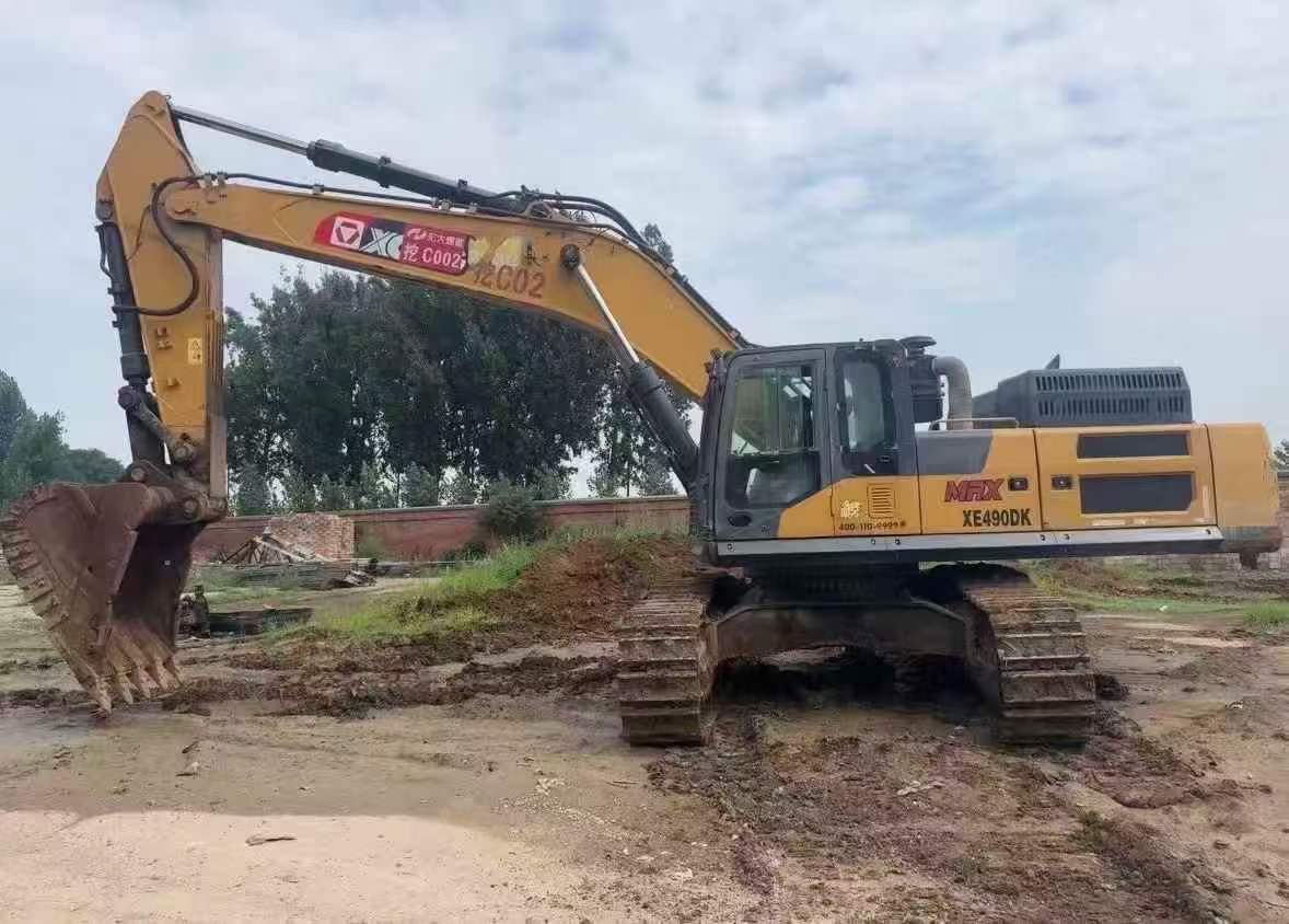Buy XCMG XE490D Used Excavator
