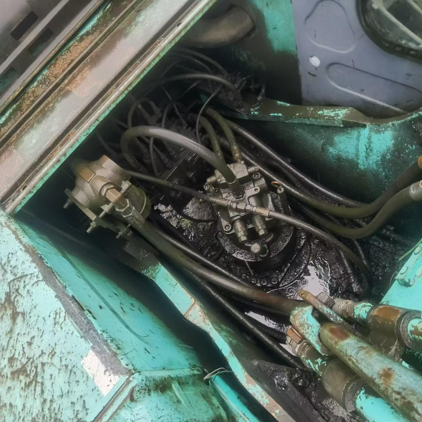 Buy Kobelco SK210-6 Used Excavator / 5 Buy Kobelco SK210-6 Used Excavator / 5