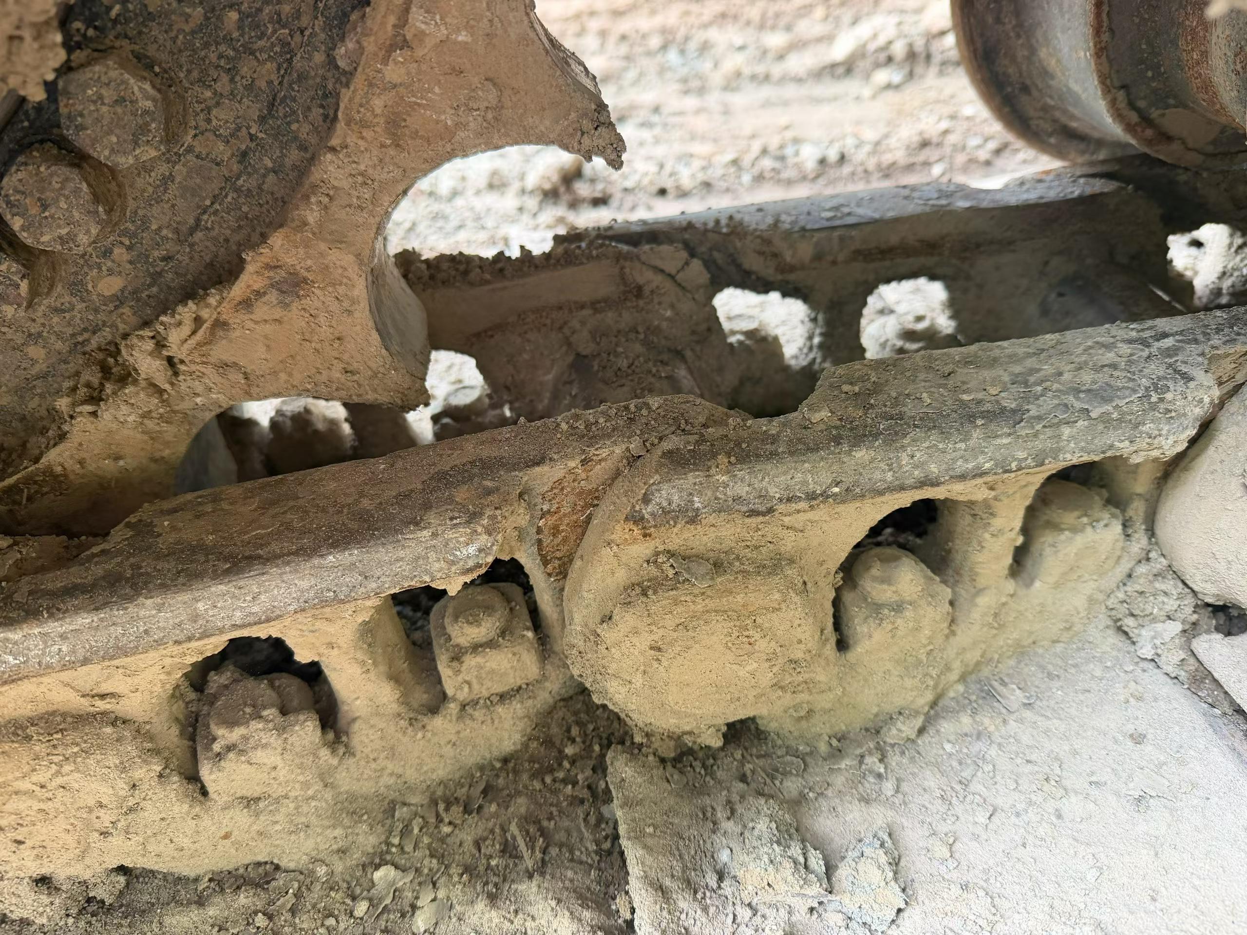 Buy Sany SY200C Used Excavator / 4 Buy Sany SY200C Used Excavator / 4