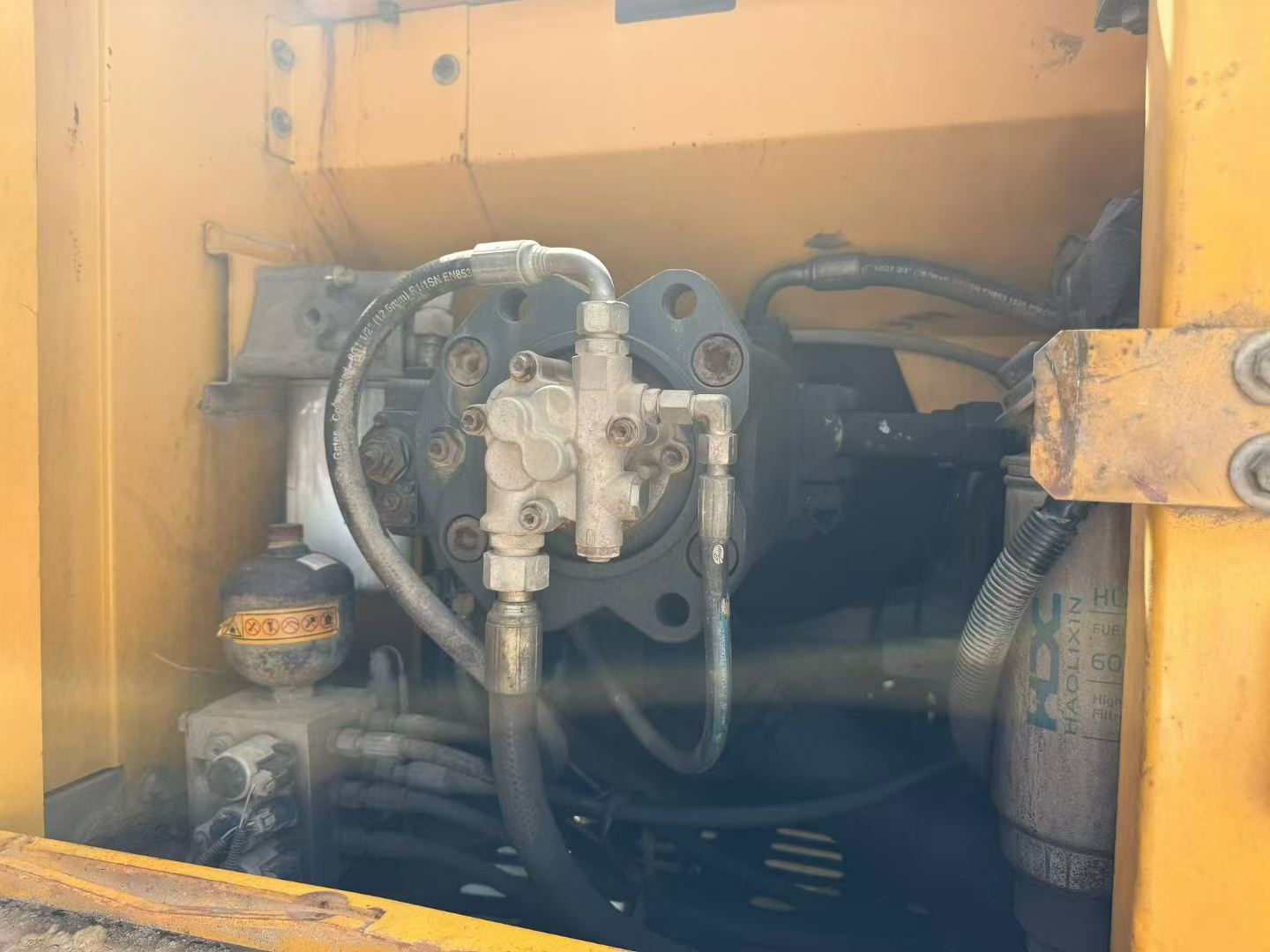 Buy XCMG XE265C Used Excavator / 8 Buy XCMG XE265C Used Excavator / 8