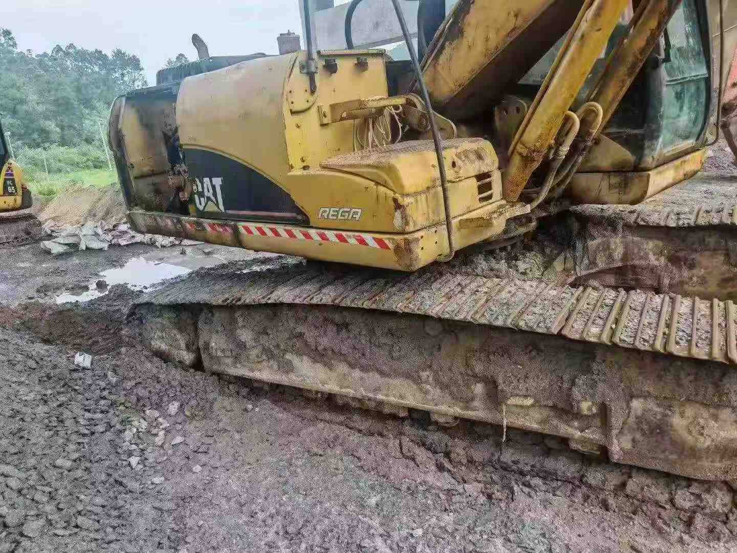 Buy Caterpillar 320A Used Excavator / 2 Buy Caterpillar 320A Used Excavator / 2