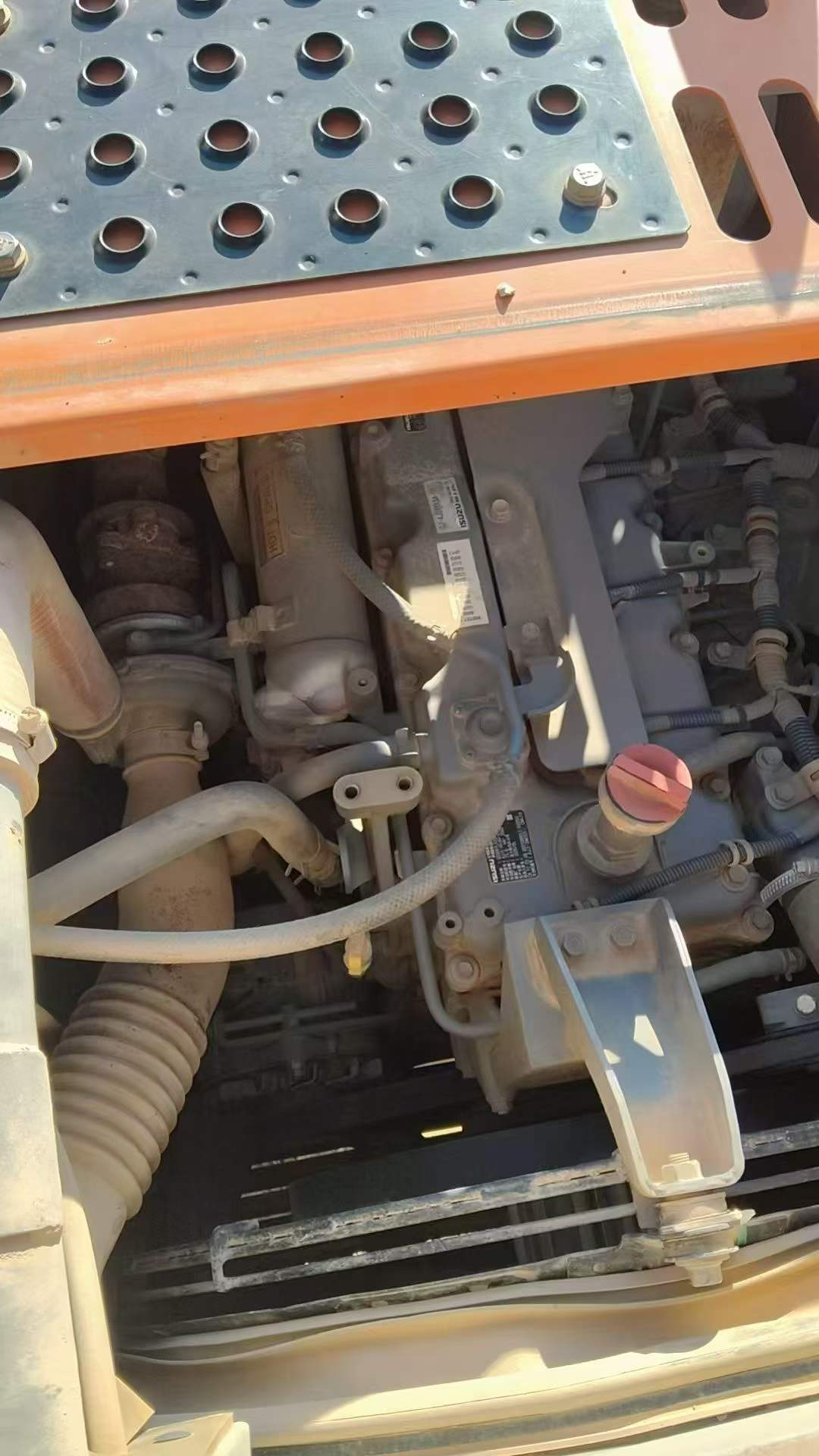 Купить Подержанный Экскаватор Hitachi EX130 / 2 Купить Подержанный Экскаватор Hitachi EX130 / 2