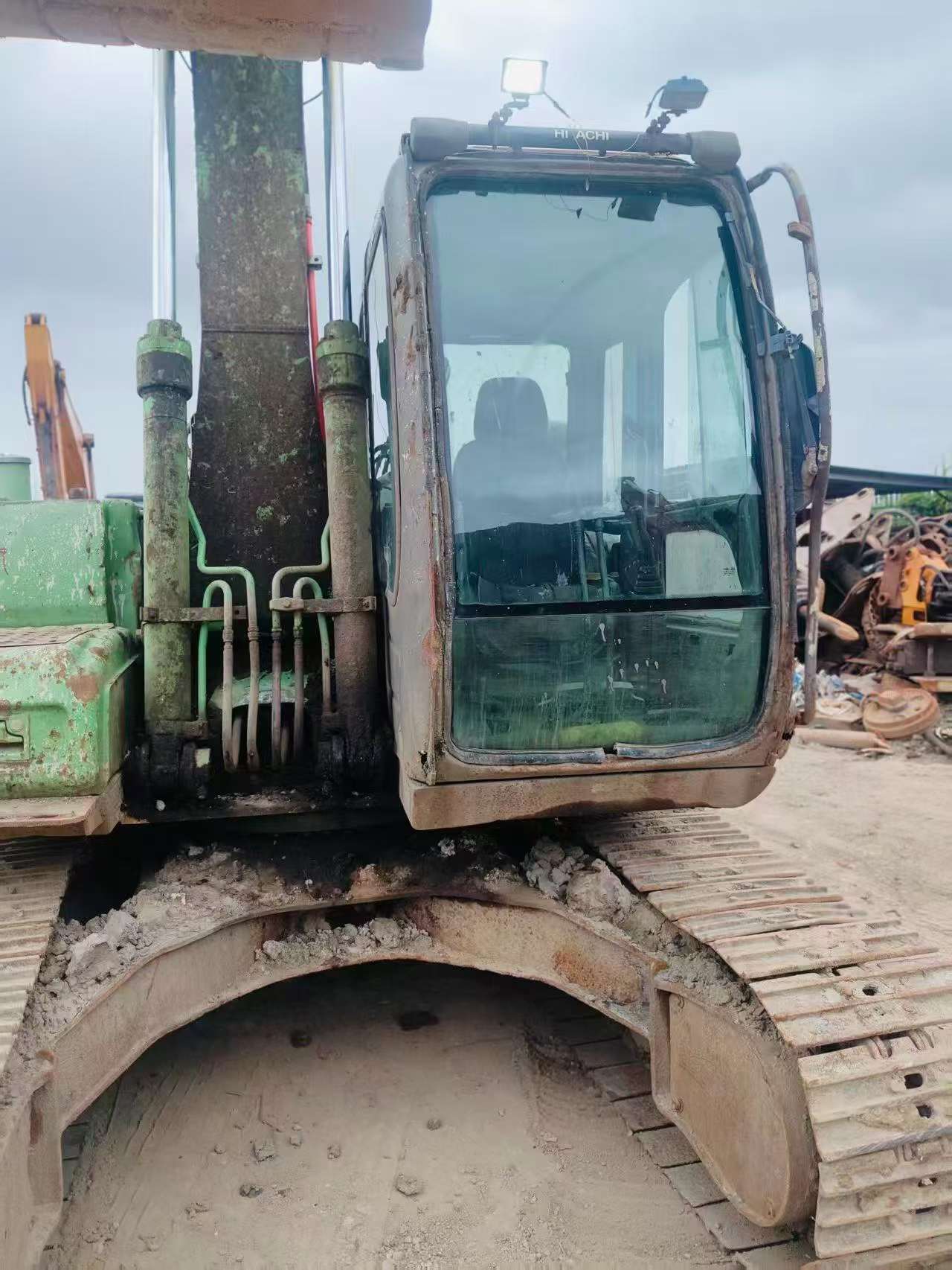 Buy Hitachi EX120-6 Used Excavator / 4 Buy Hitachi EX120-6 Used Excavator / 4