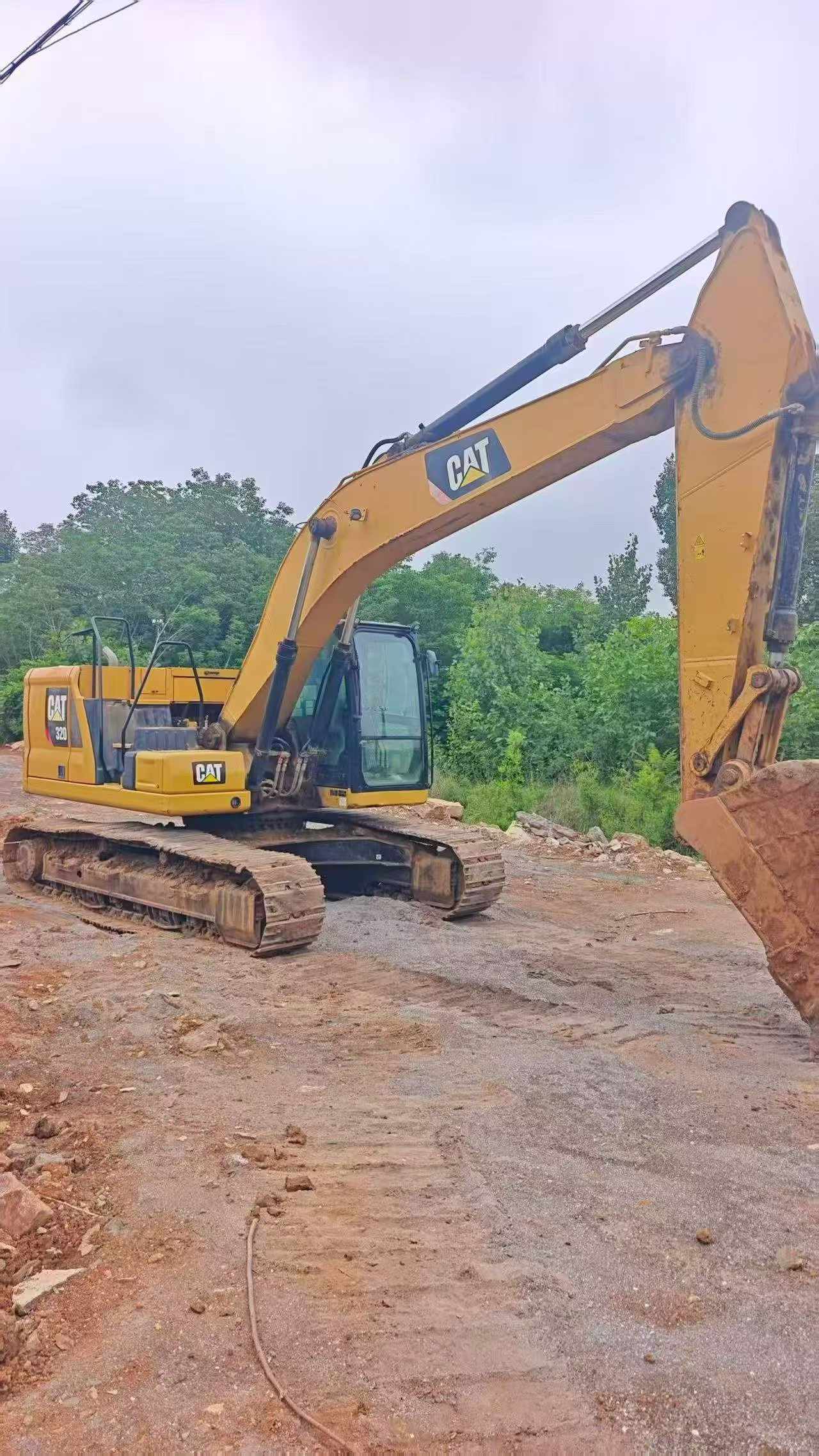 Buy Caterpillar 320A Used Excavator / 2 Buy Caterpillar 320A Used Excavator / 2