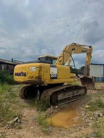 Buy Komatsu PC200-7 Used Excavator / 3 Buy Komatsu PC200-7 Used Excavator / 3