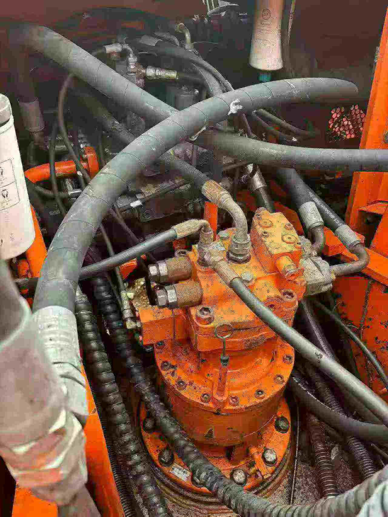 Buy Doosan DH215-7 Used Excavator / 6 Buy Doosan DH215-7 Used Excavator / 6