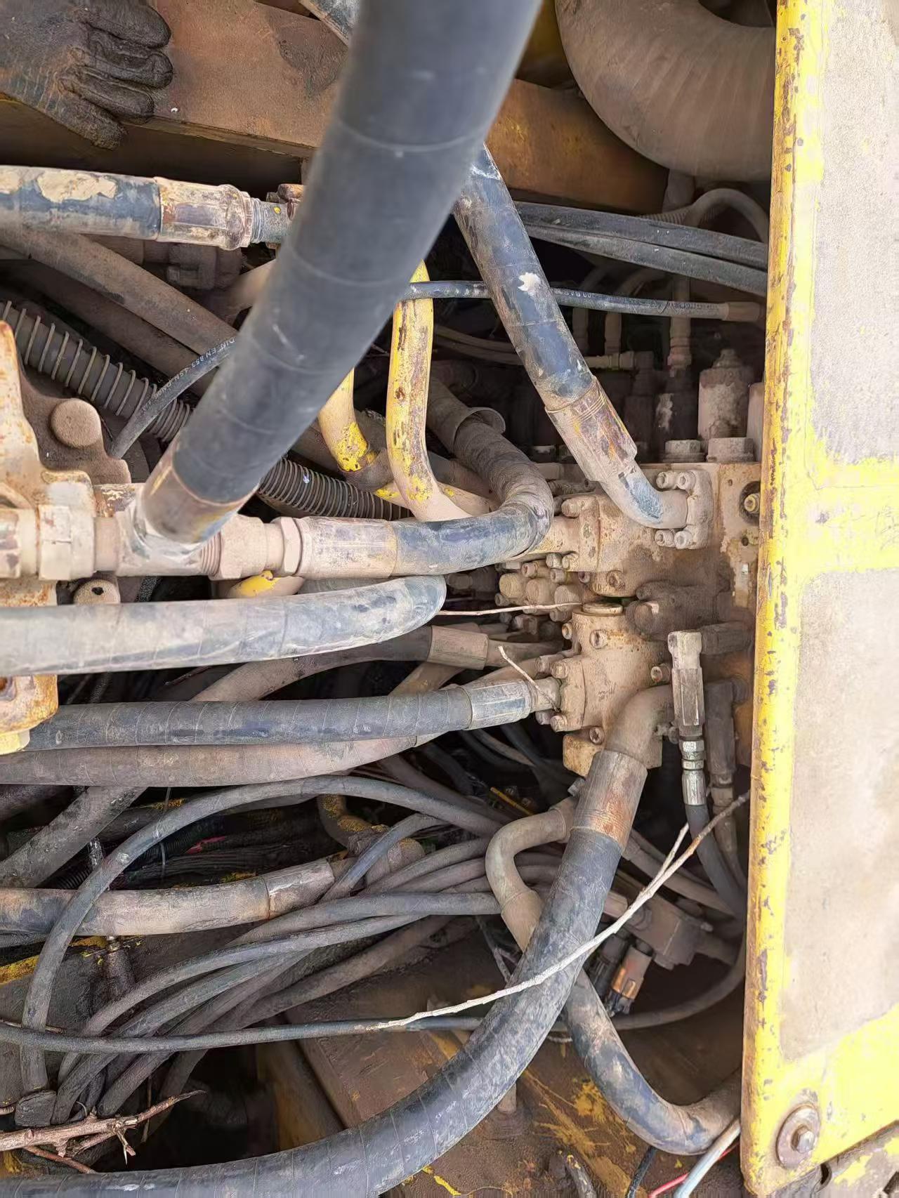 Buy Komatsu PC360-7 Used Excavator / 4 Buy Komatsu PC360-7 Used Excavator / 4