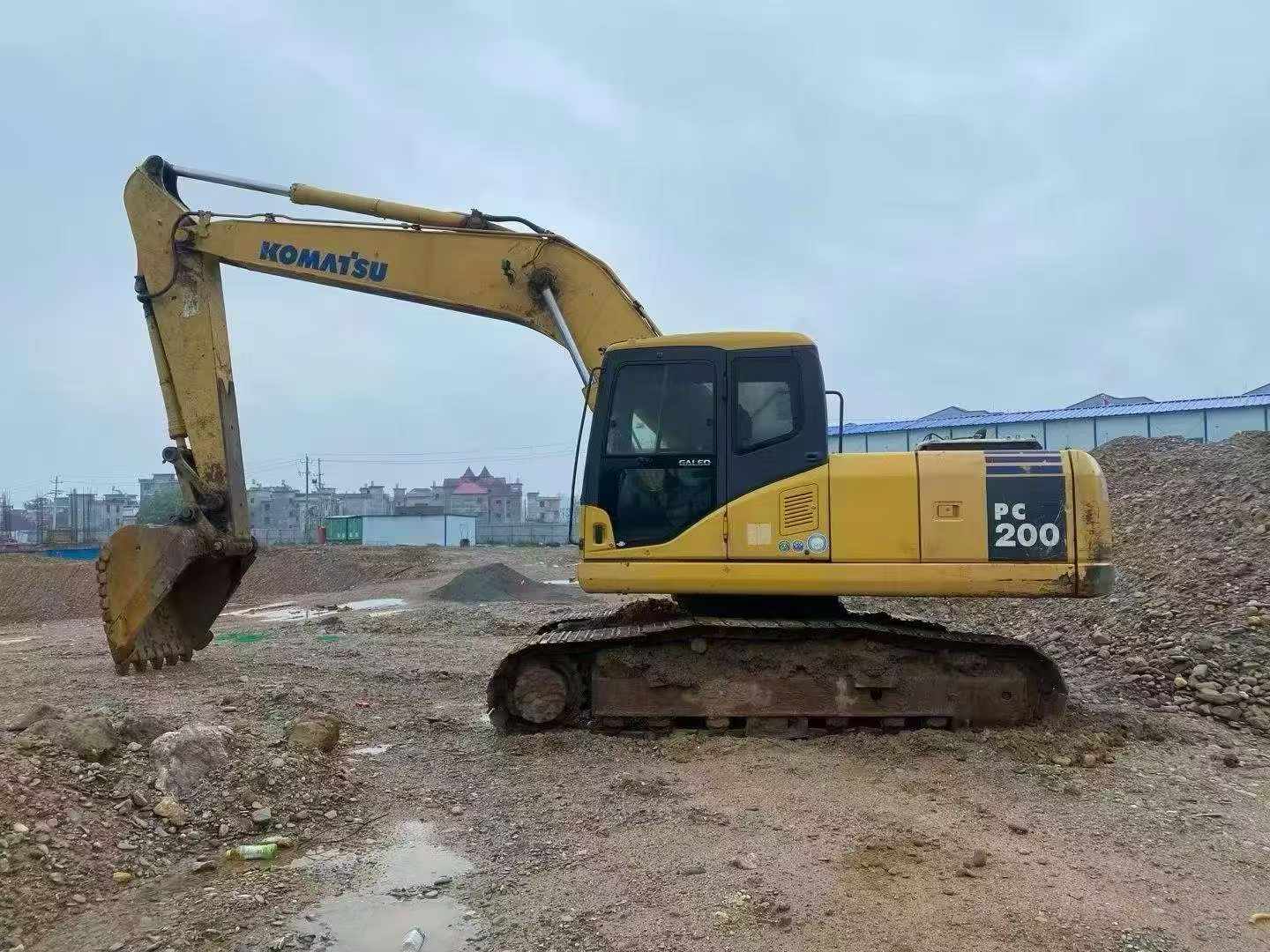 Buy Komatsu PC200 Used Excavator / 6 Buy Komatsu PC200 Used Excavator / 6