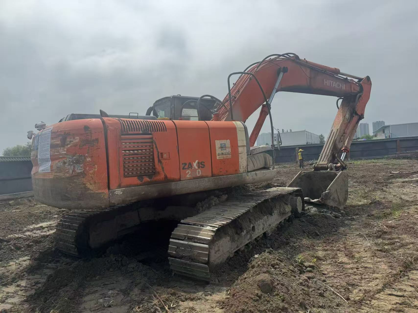 Buy Hitachi ZX240 Used Excavator / 3 Buy Hitachi ZX240 Used Excavator / 3
