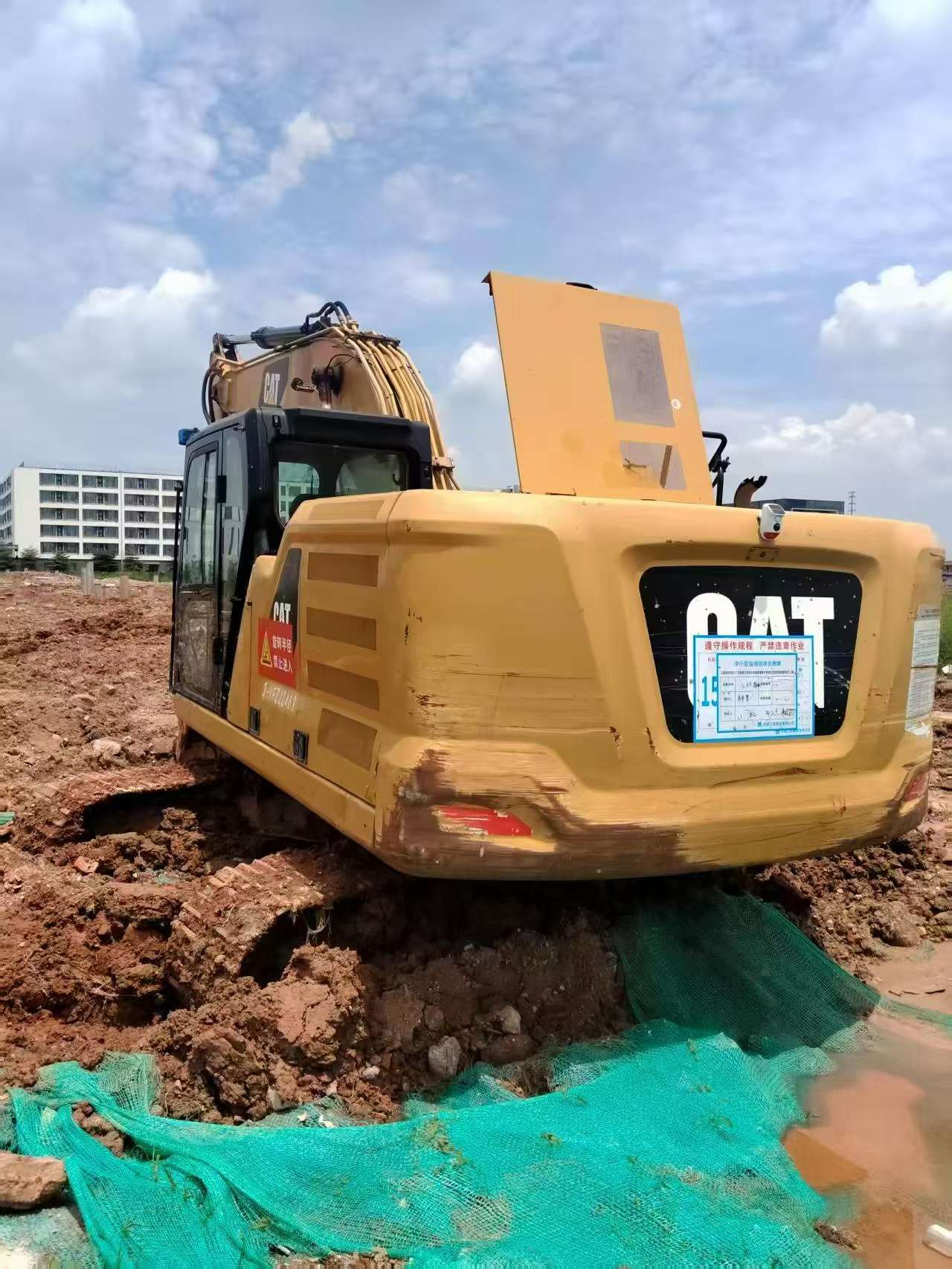 Buy Caterpillar 320GC Used Excavator / 1