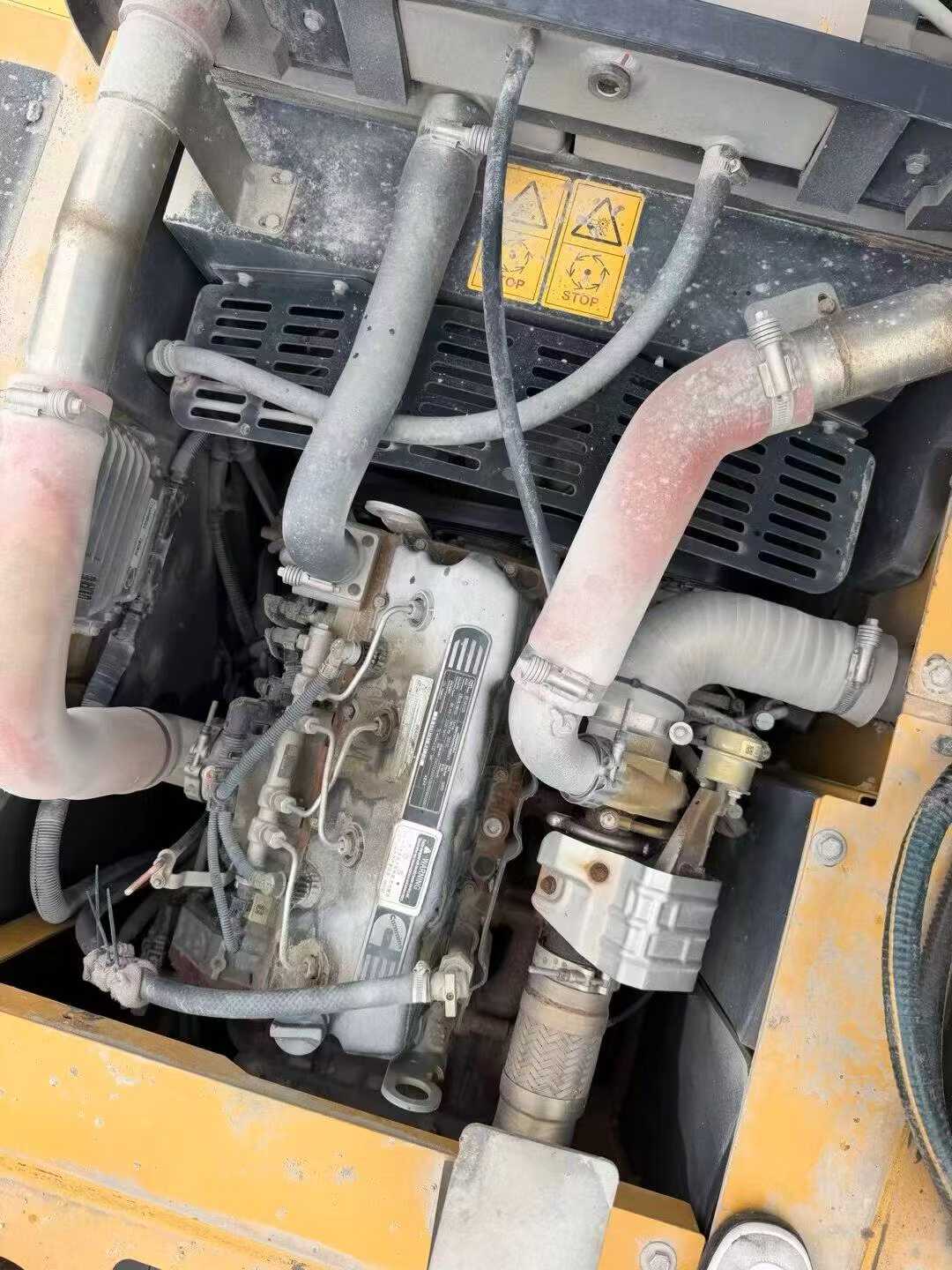 Compre Excavadora XCMG XE135B Usada / 8