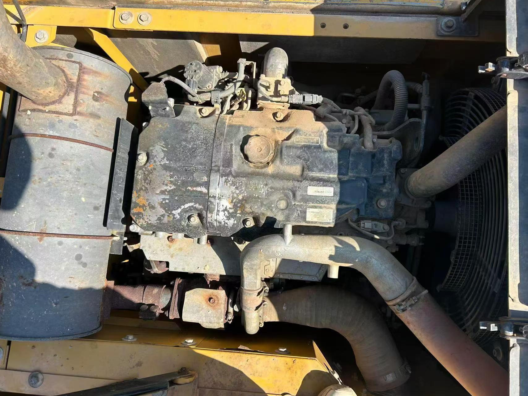 Buy Sany SY215C Used Excavator / 4 Buy Sany SY215C Used Excavator / 4