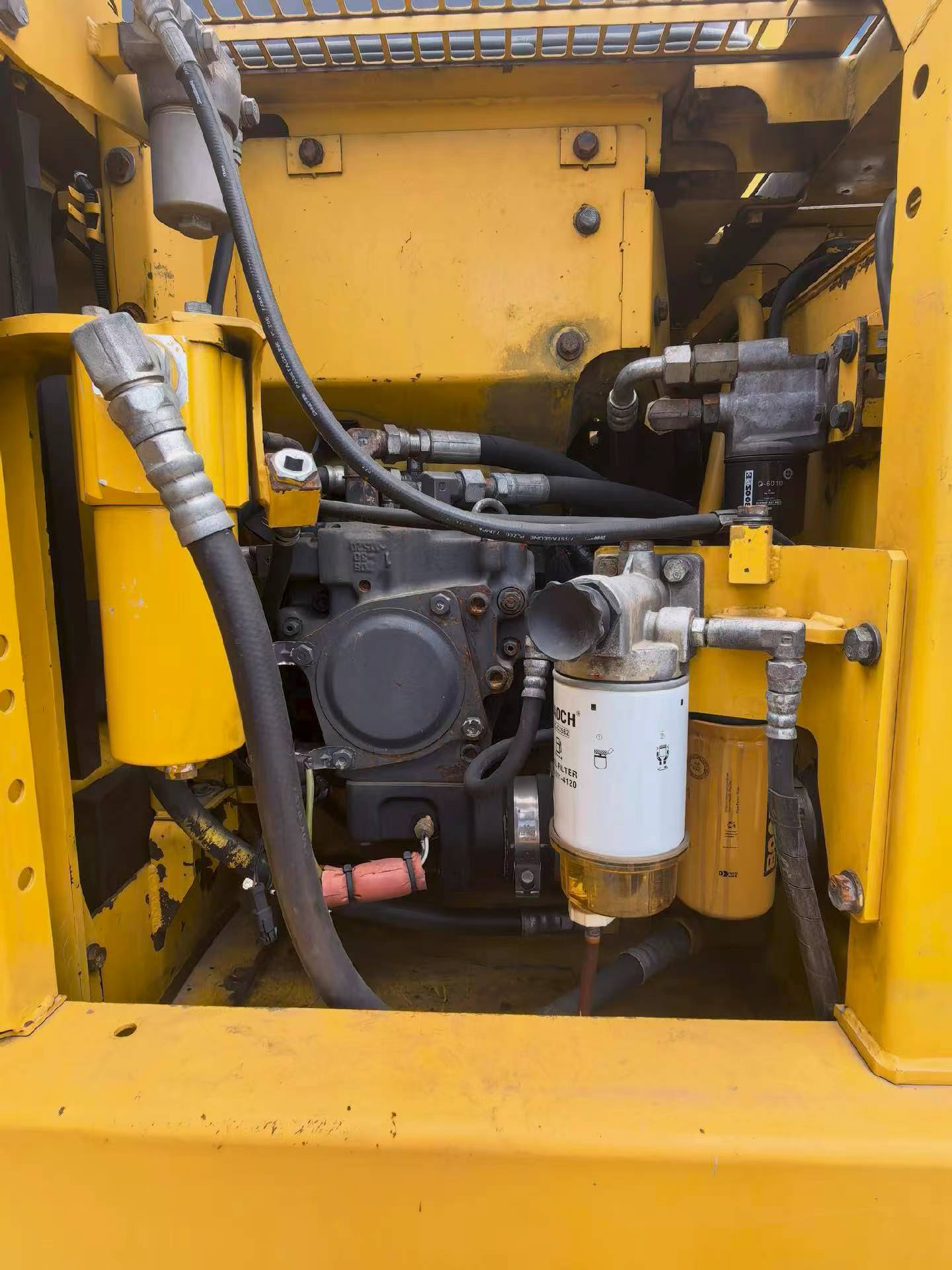 Buy Komatsu PC120-8 Used Excavator / 4 Buy Komatsu PC120-8 Used Excavator / 4
