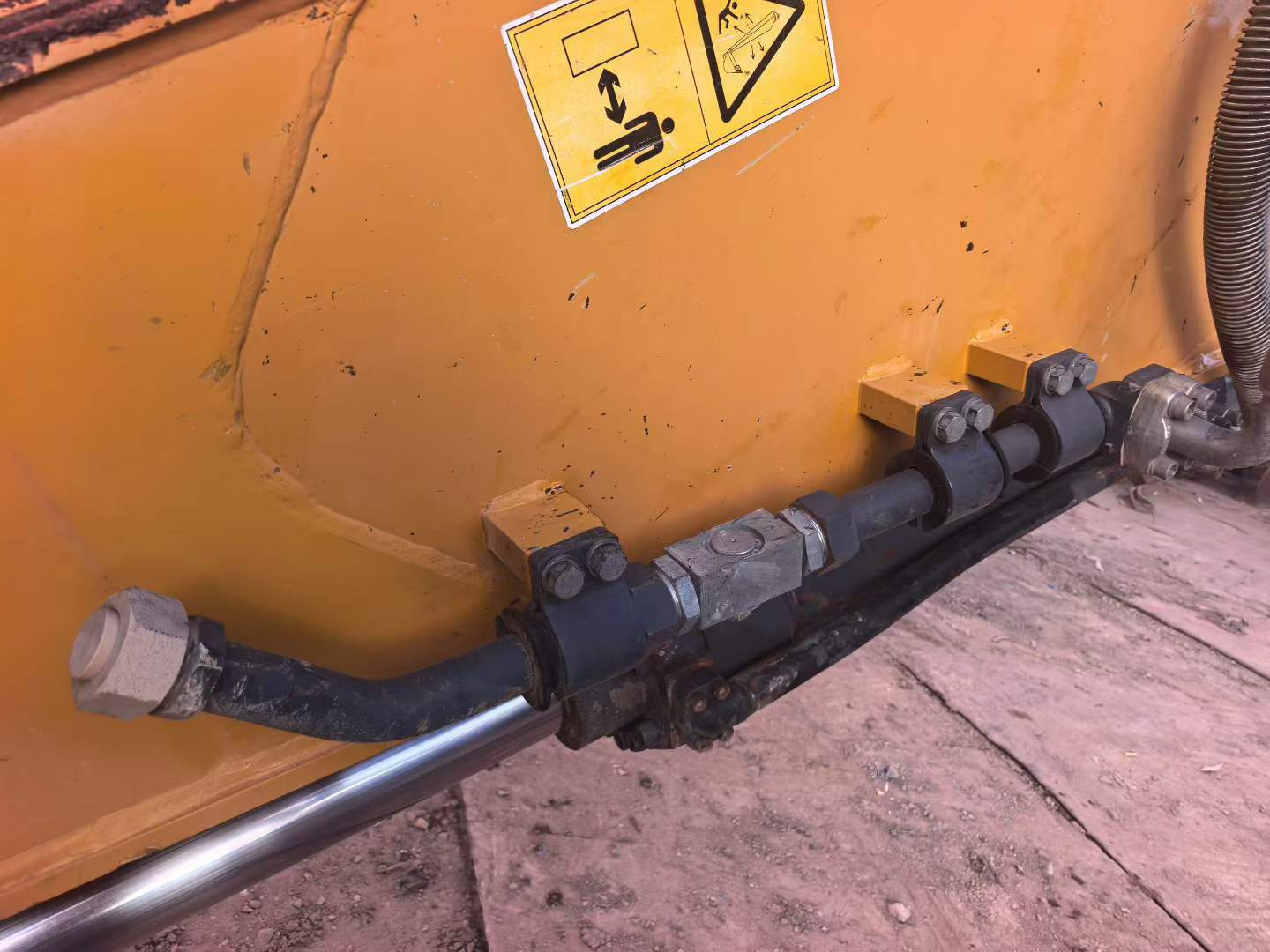 Buy XCMG XE400DK Used Excavator / 2 Buy XCMG XE400DK Used Excavator / 2
