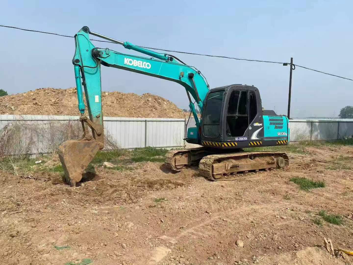 Buy Kobelco SK130 Used Excavator / 2 Buy Kobelco SK130 Used Excavator / 2