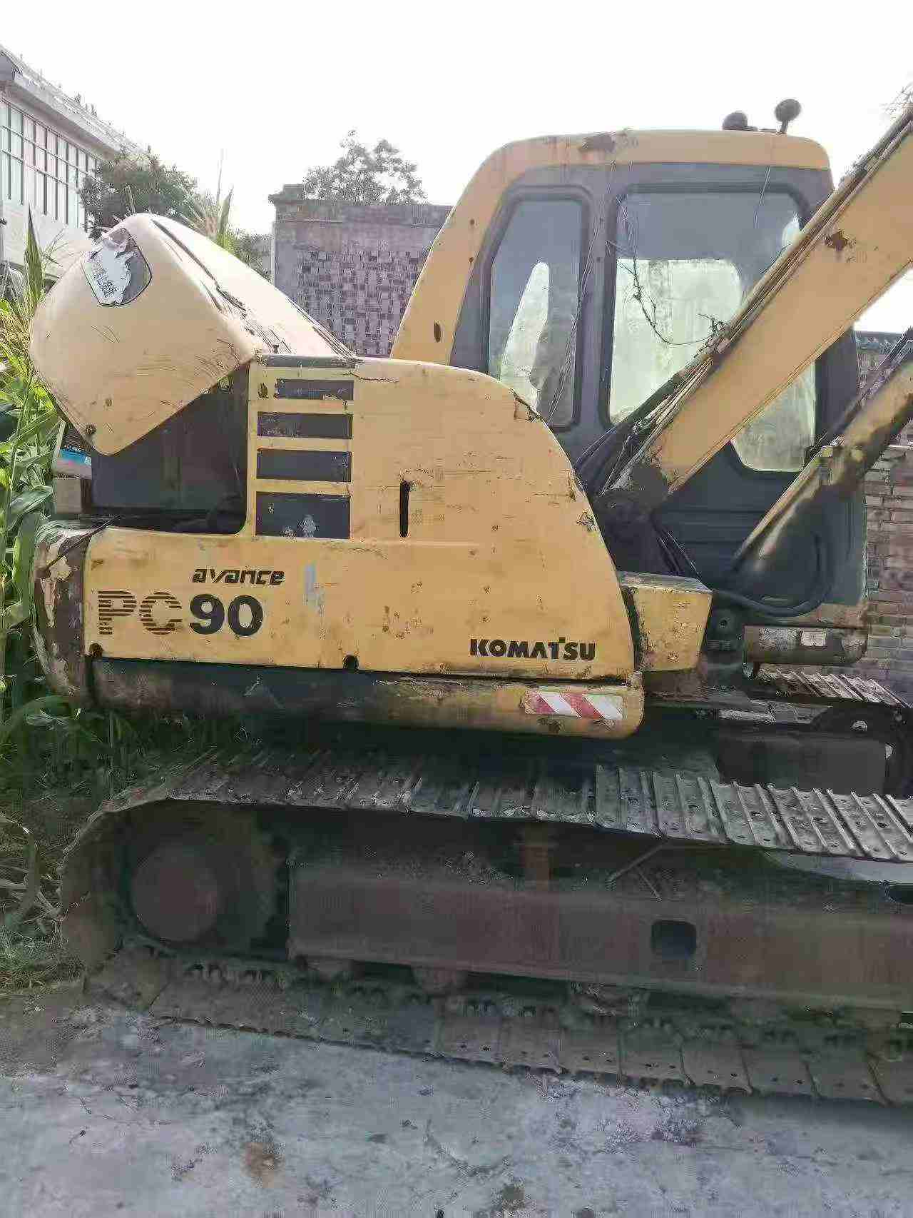 Buy Komatsu PC60 Used Excavator / 1