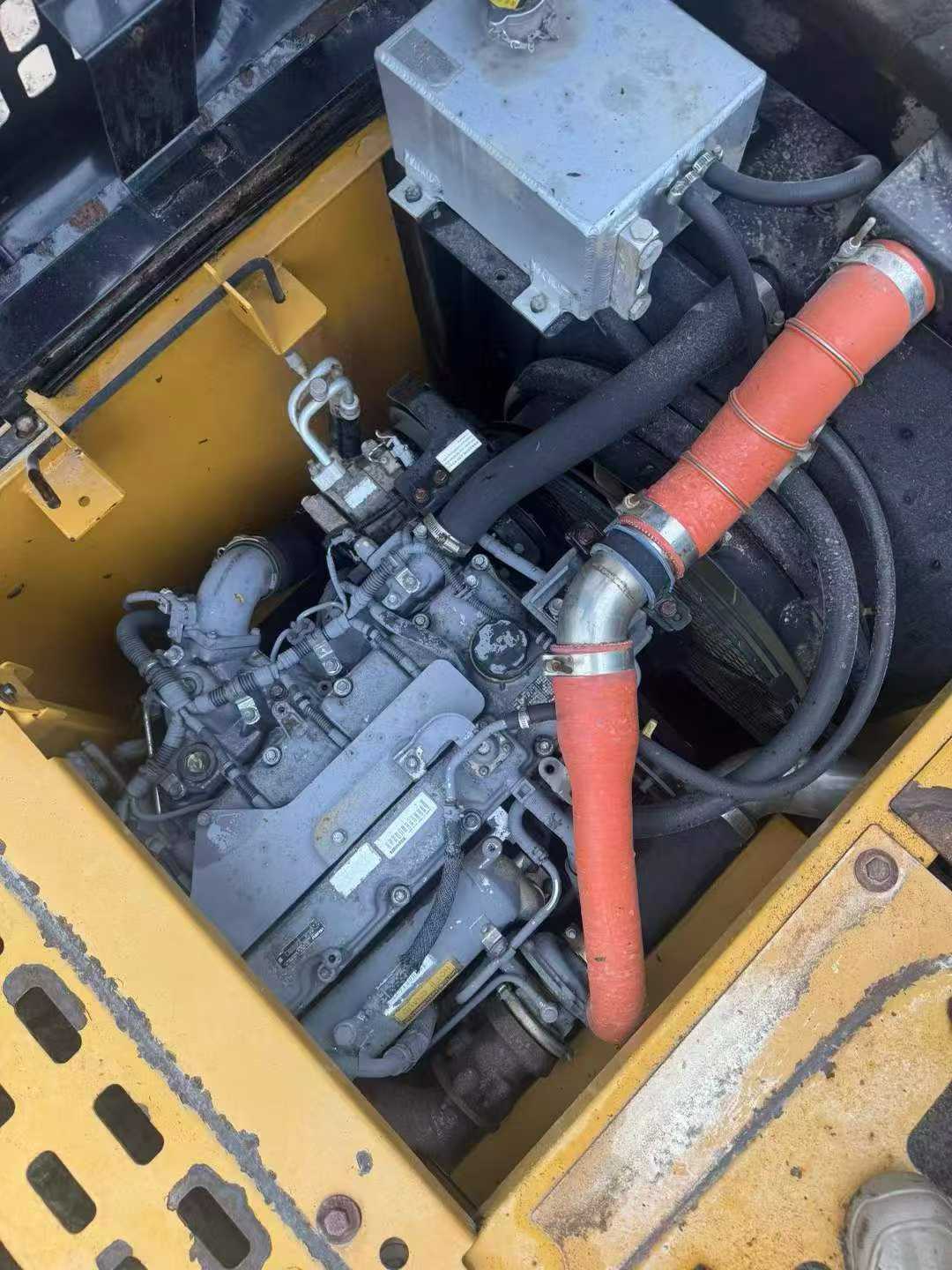 Купить Подержанный Экскаватор Sany SY125C / 4 Купить Подержанный Экскаватор Sany SY125C / 4