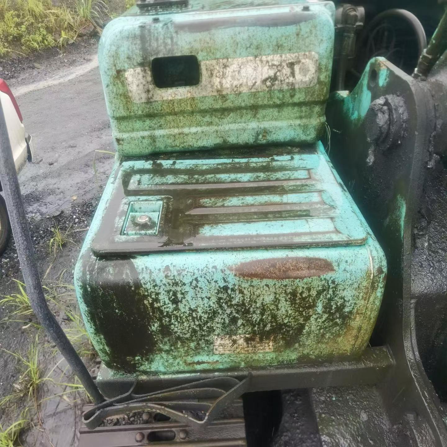 Buy Kobelco SK210-6 Used Excavator / 6 Buy Kobelco SK210-6 Used Excavator / 6