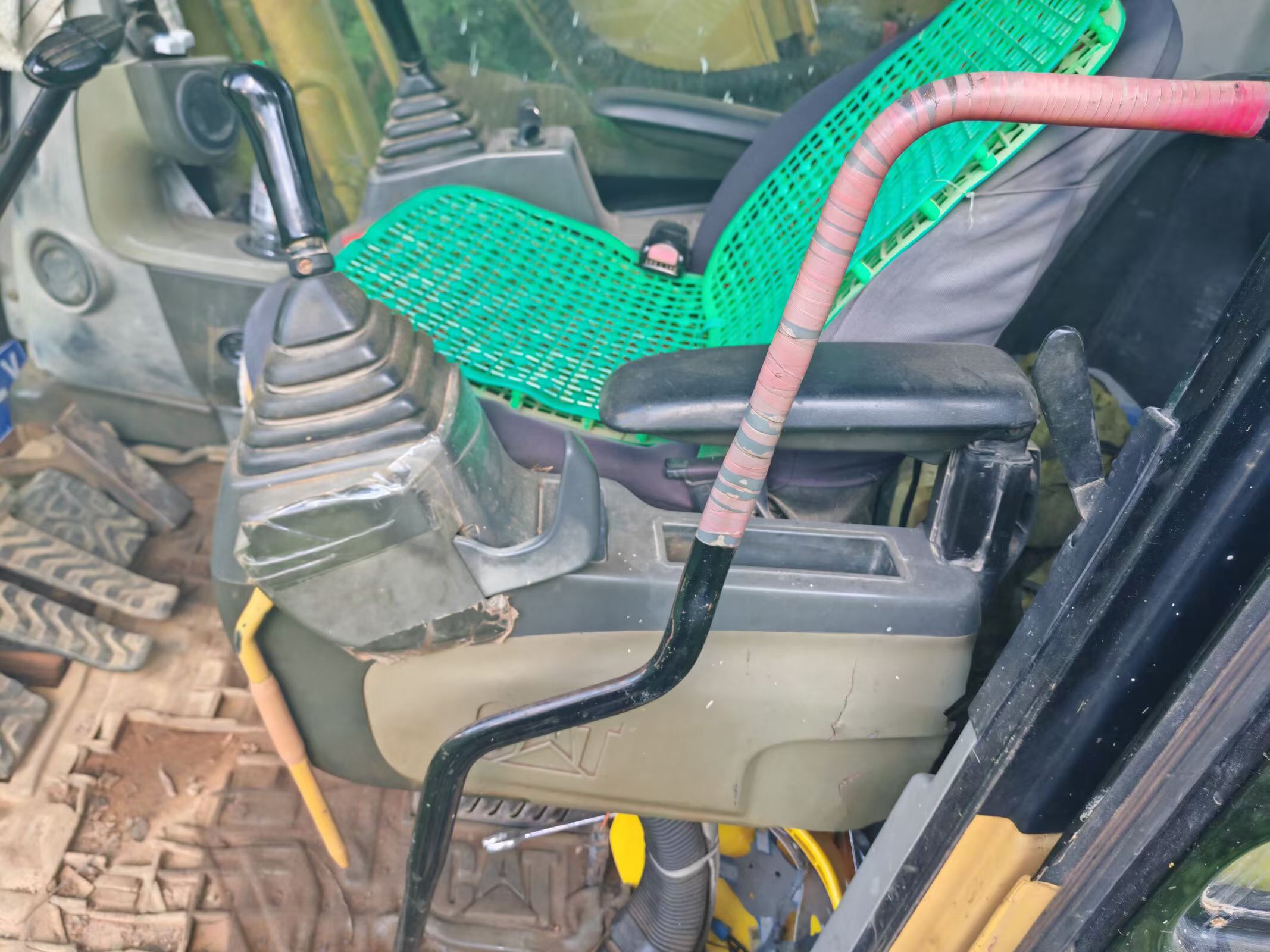 Buy Caterpillar 320D Used Excavator / 8 Buy Caterpillar 320D Used Excavator / 8