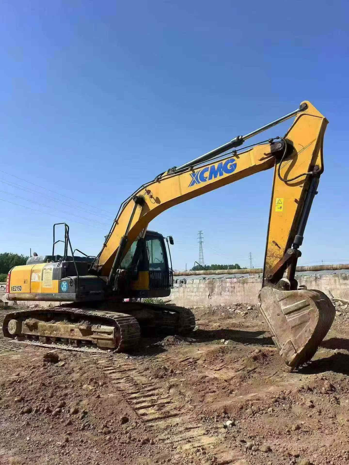 شراء حفارة XCMG XE215D مستعملة / 3 شراء حفارة XCMG XE215D مستعملة / 3
