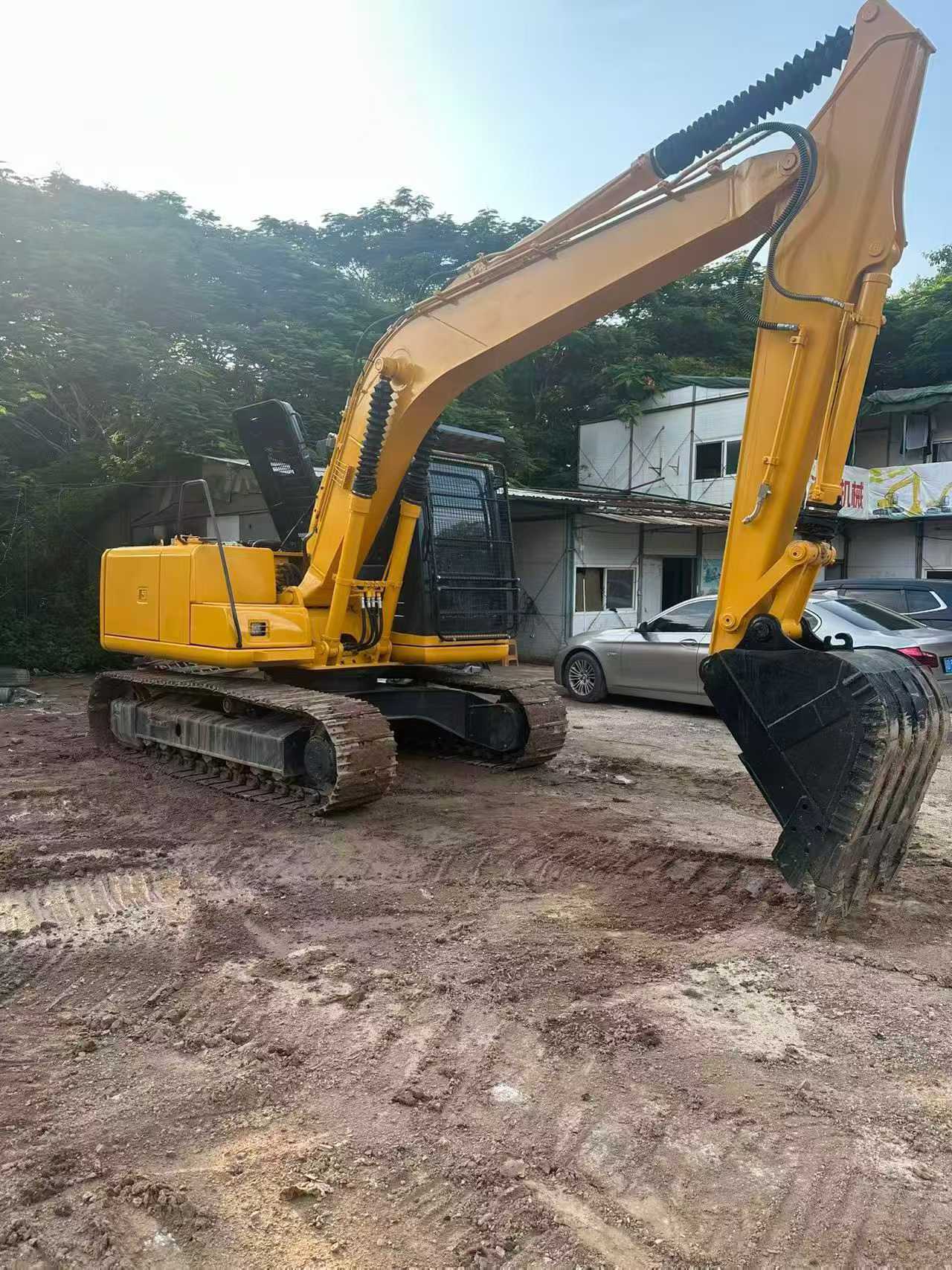 Buy Komatsu PC120-6E Used Excavator / 8 Buy Komatsu PC120-6E Used Excavator / 8