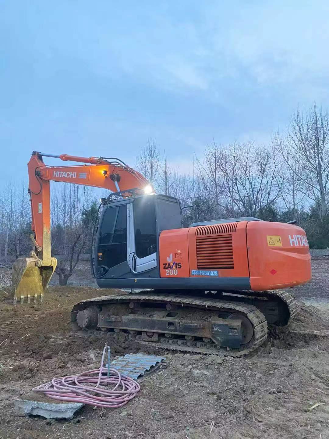 Buy Hitachi EX200 Used Excavator / 8 Buy Hitachi EX200 Used Excavator / 8