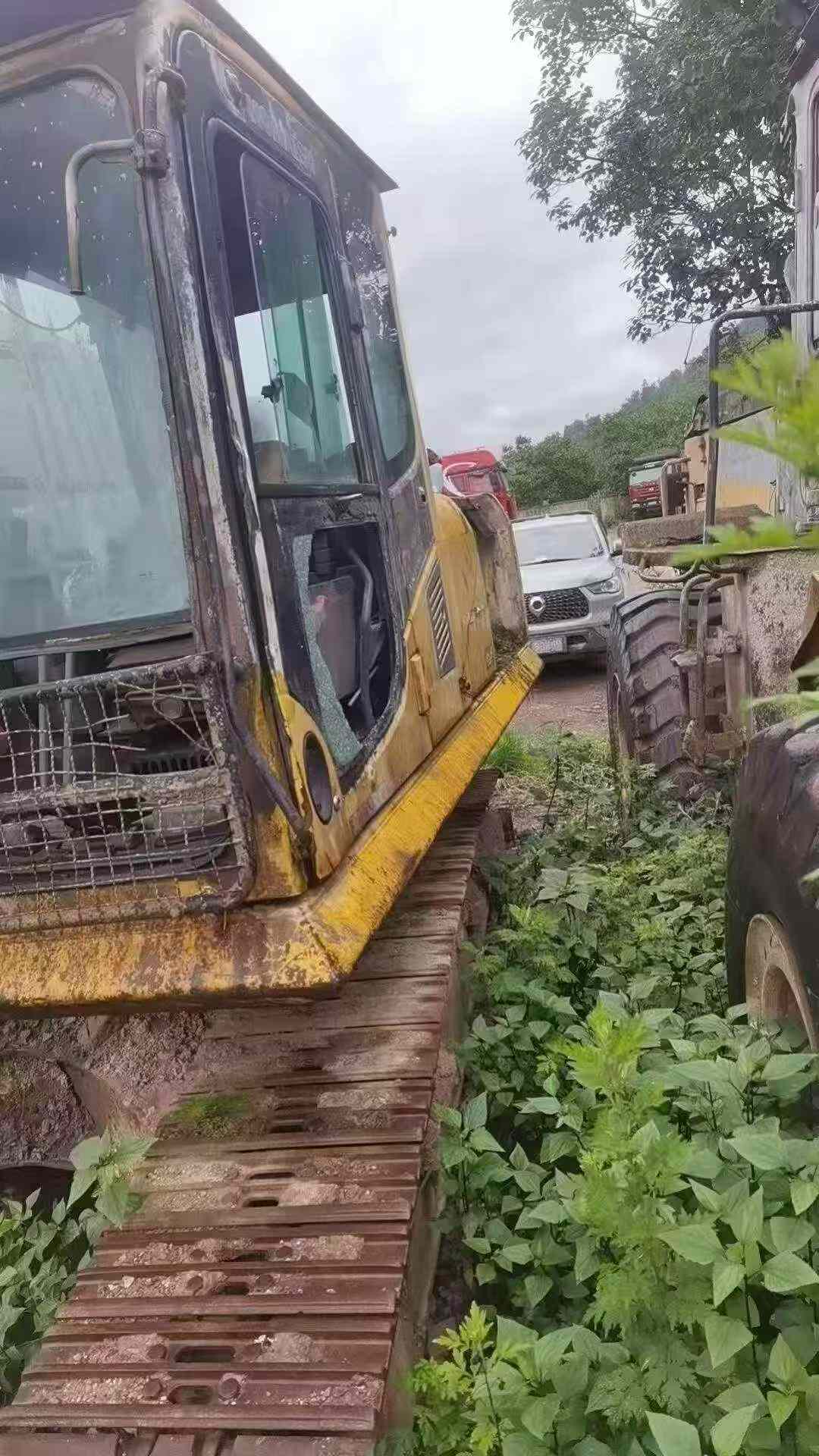 Buy Komatsu PC210 Used Excavator / 3 Buy Komatsu PC210 Used Excavator / 3