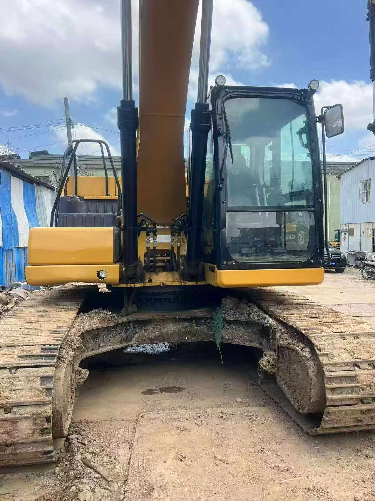 Buy Caterpillar 323 Used Excavator / 6 Buy Caterpillar 323 Used Excavator / 6