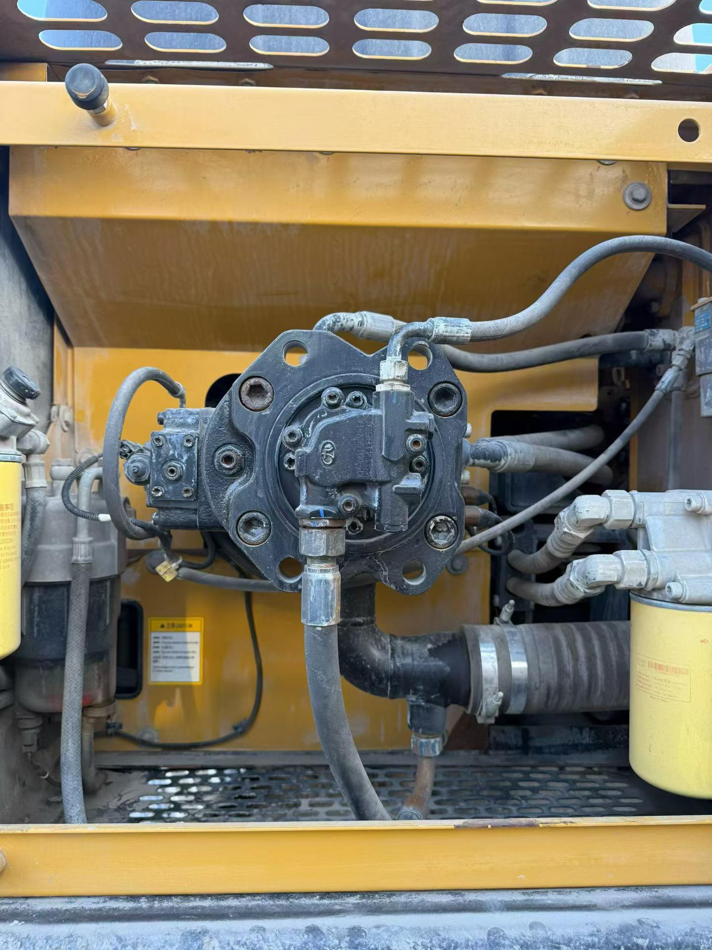 Buy Sany SY200C Used Excavator / 2 Buy Sany SY200C Used Excavator / 2