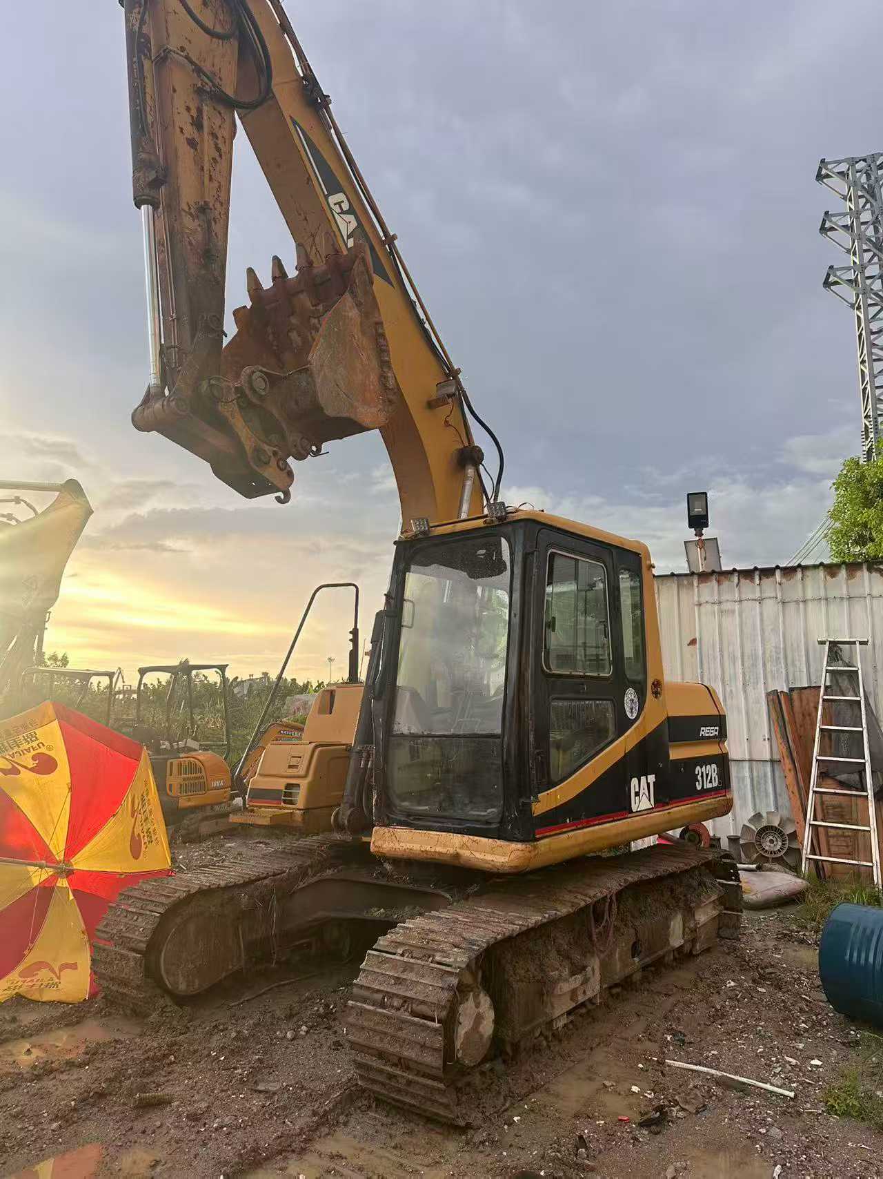 Buy Caterpillar 312B Used Excavator / 6 Buy Caterpillar 312B Used Excavator / 6