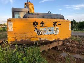 Buy Kato HD820 Used Excavator / 6 Buy Kato HD820 Used Excavator / 6